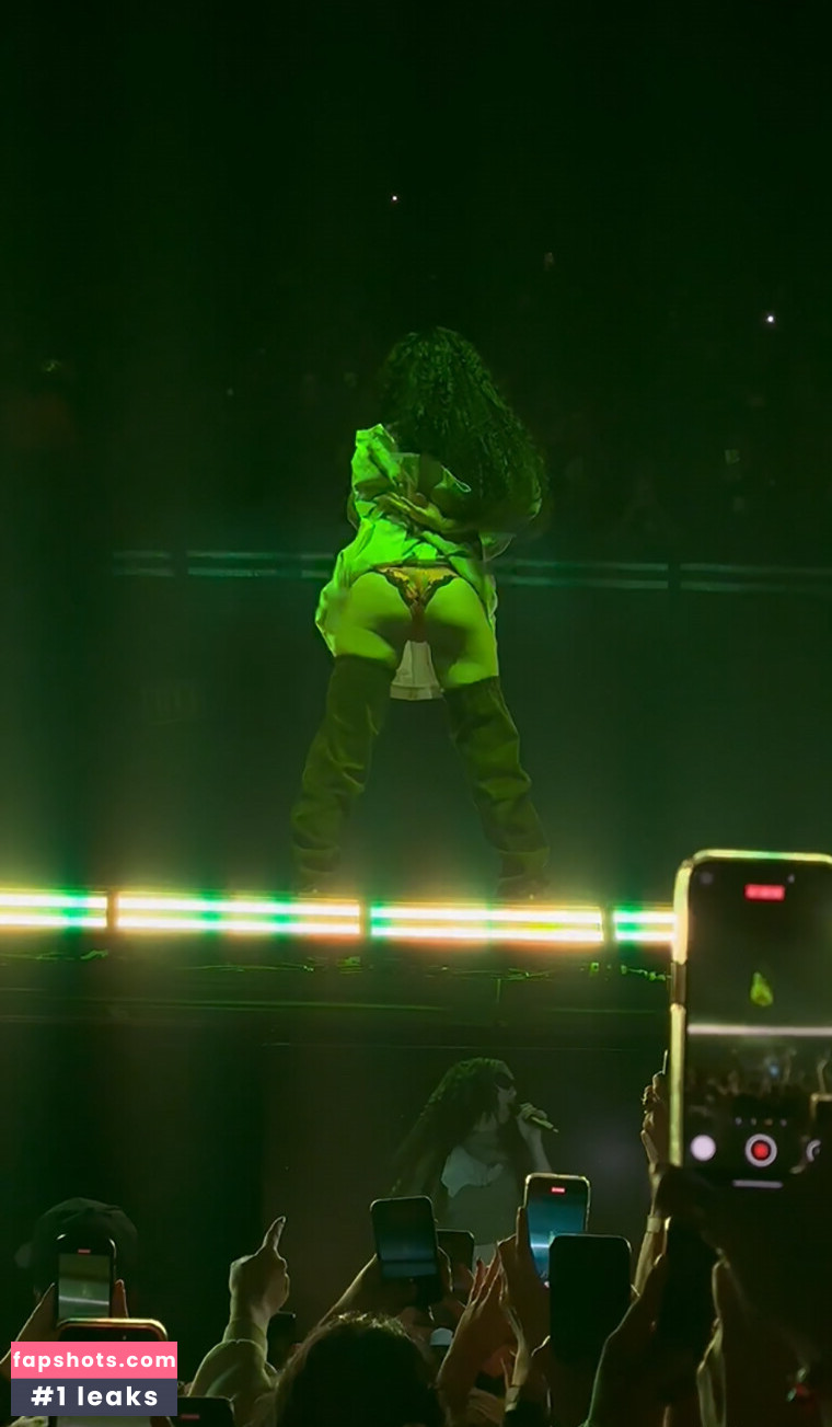 Charli XCX Nahé úniky fotek pouze od fanoušků #284 - Fapshots