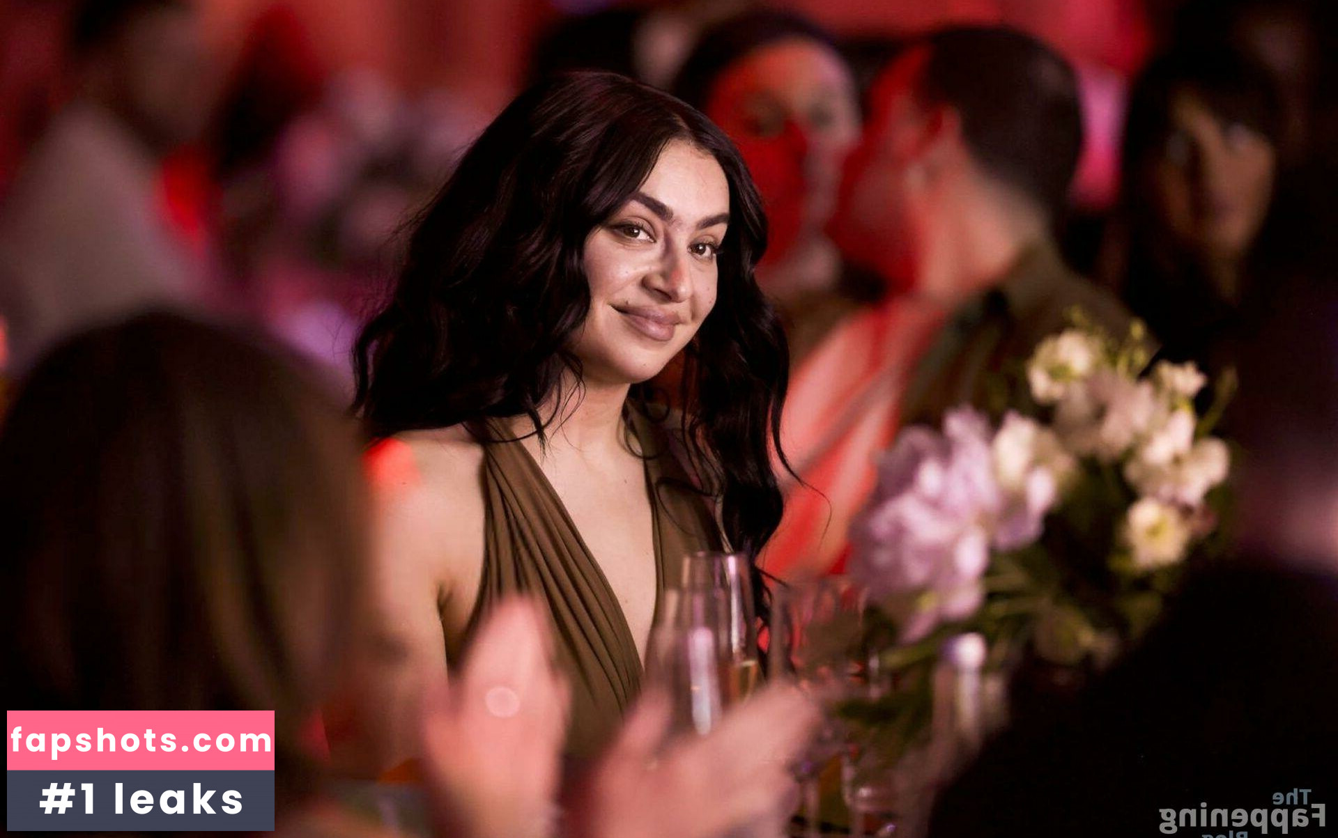 Charli XCX Nahé úniky fotek pouze od fanoušků #297 - Fapshots