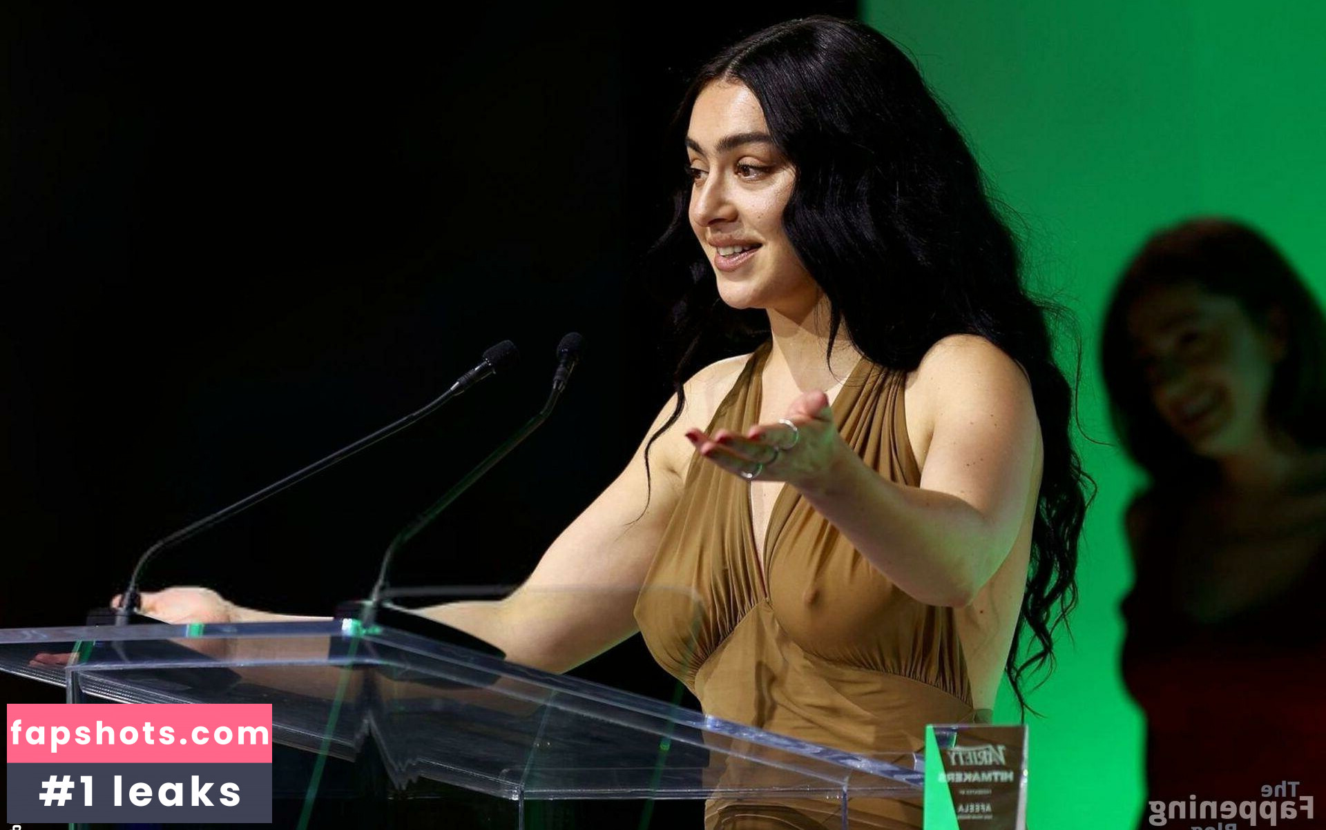 Charli XCX Nahé úniky fotek pouze od fanoušků #302 - Fapshots