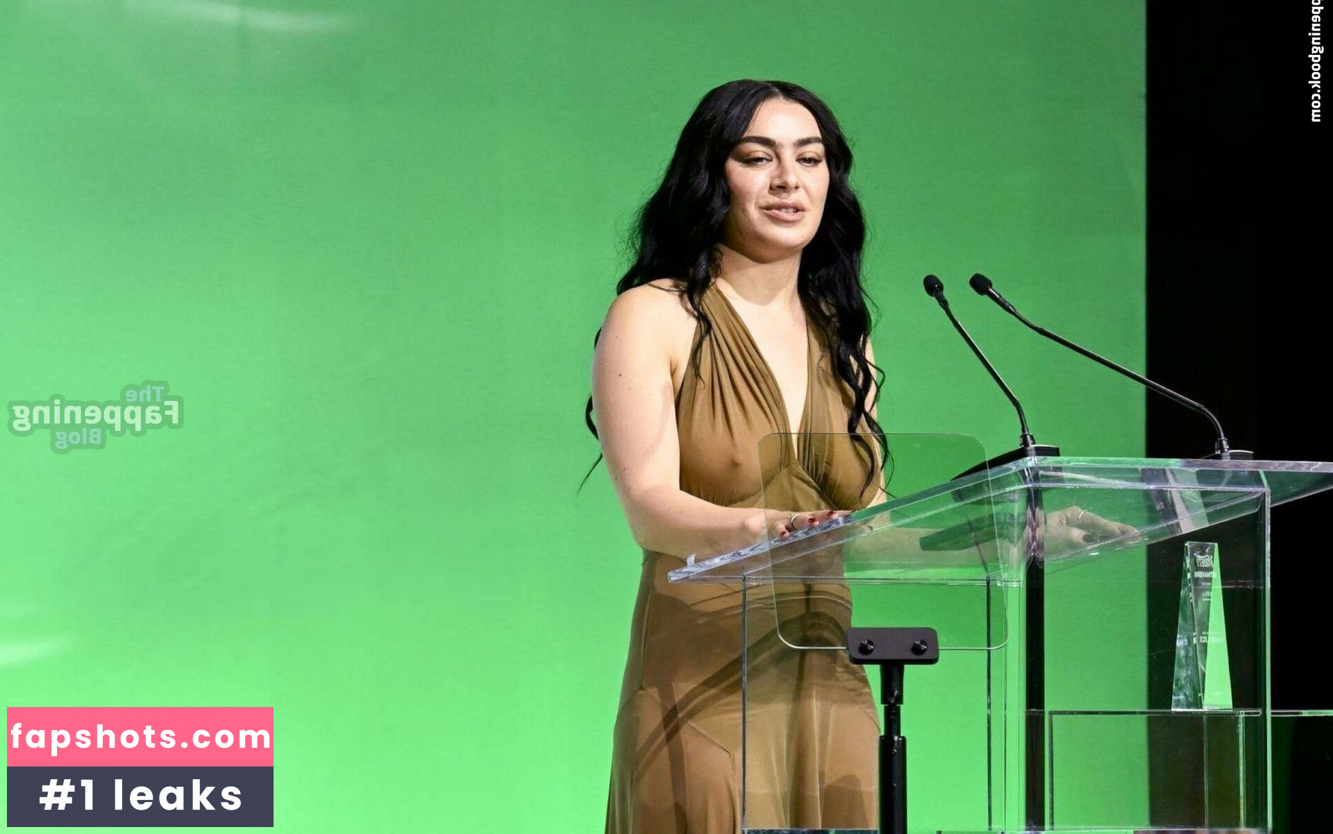 Charli XCX Nahé úniky fotek pouze od fanoušků #306 - Fapshots