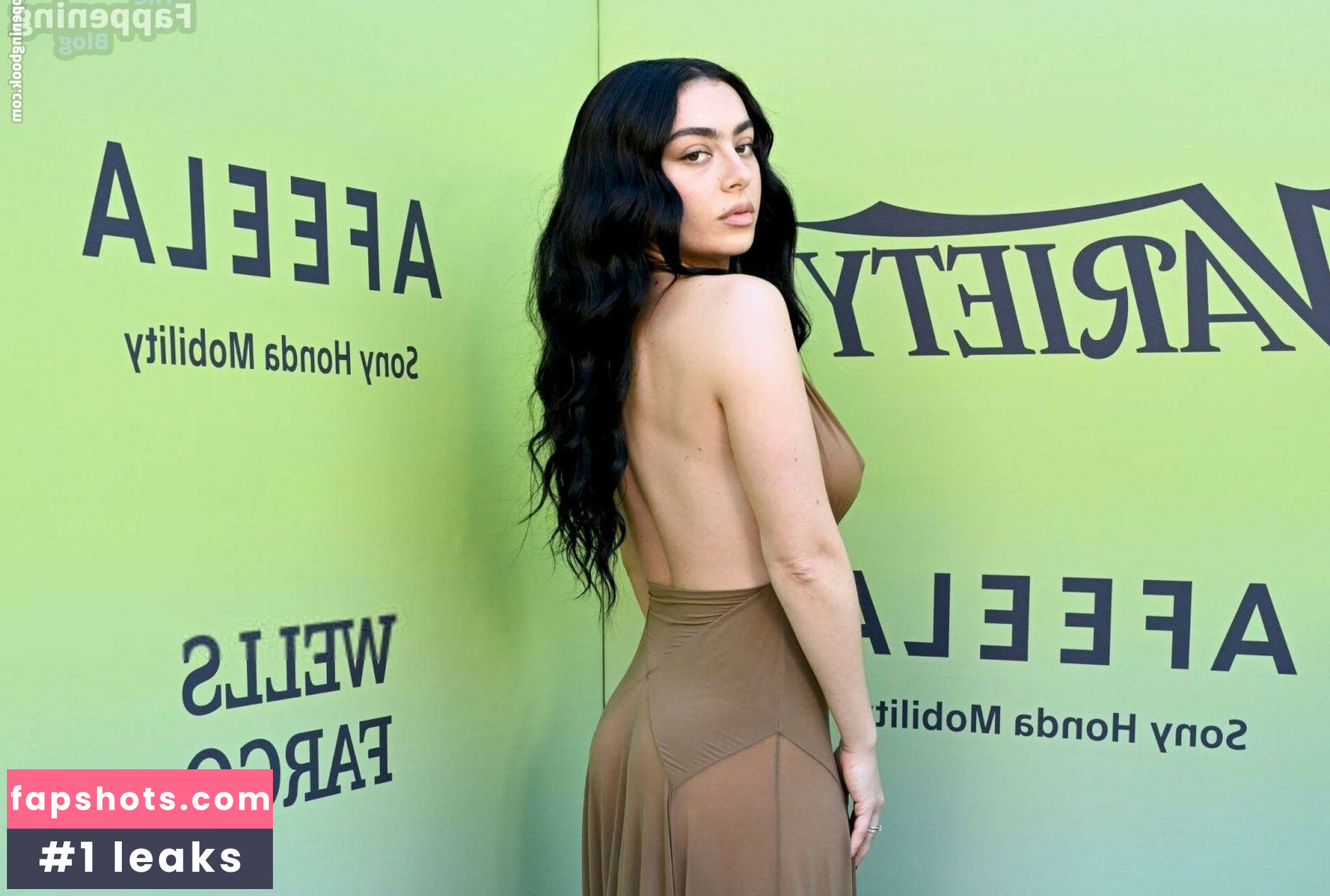 Charli XCX Nahé úniky fotek pouze od fanoušků #307 - Fapshots