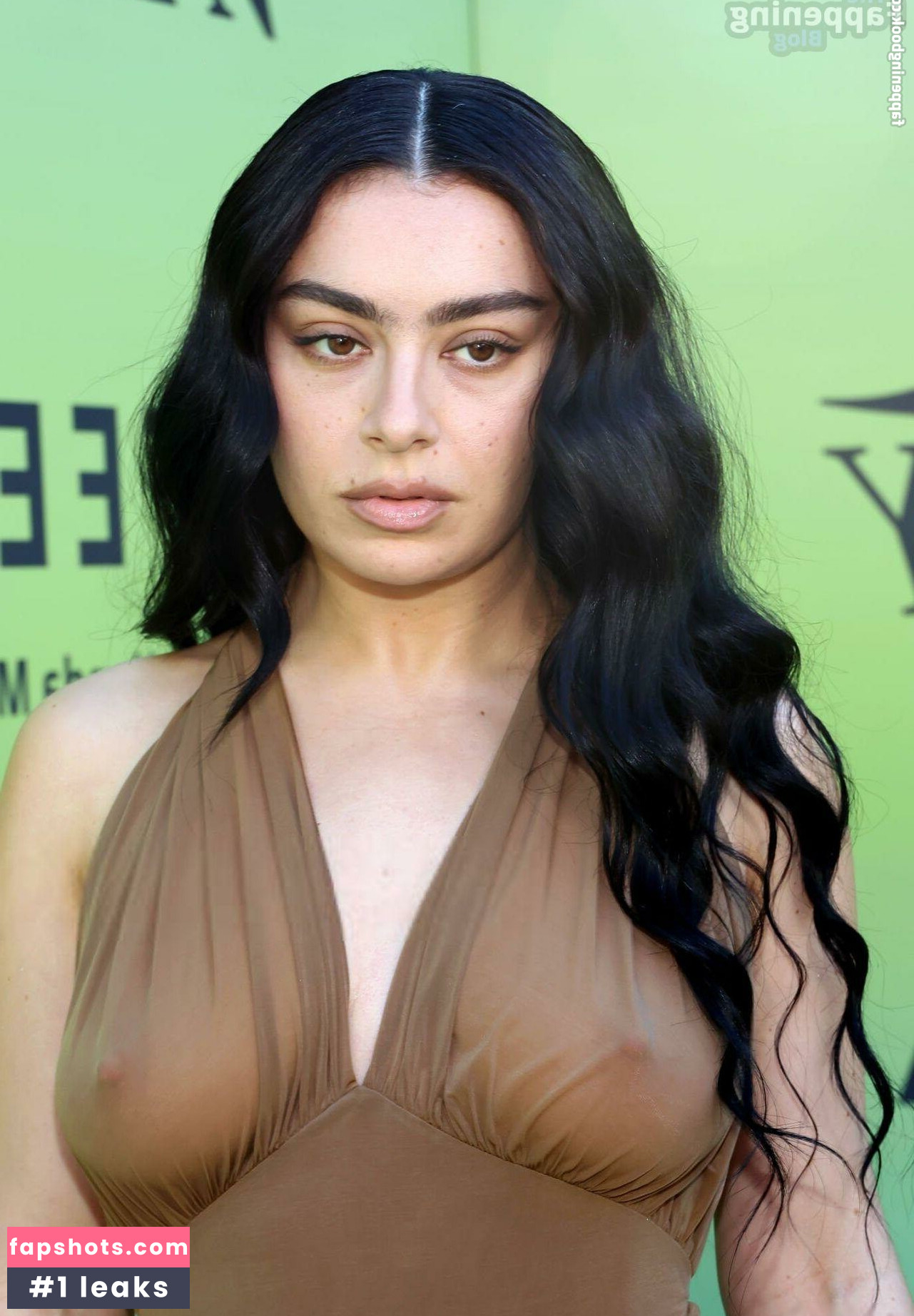 Charli XCX Nahé úniky fotek pouze od fanoušků #311 - Fapshots