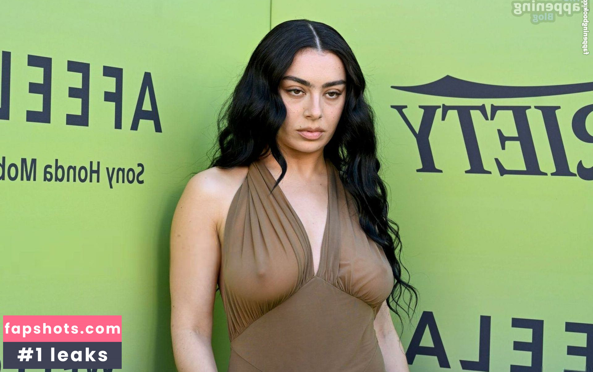 Charli XCX Nahé úniky fotek pouze od fanoušků #317 - Fapshots