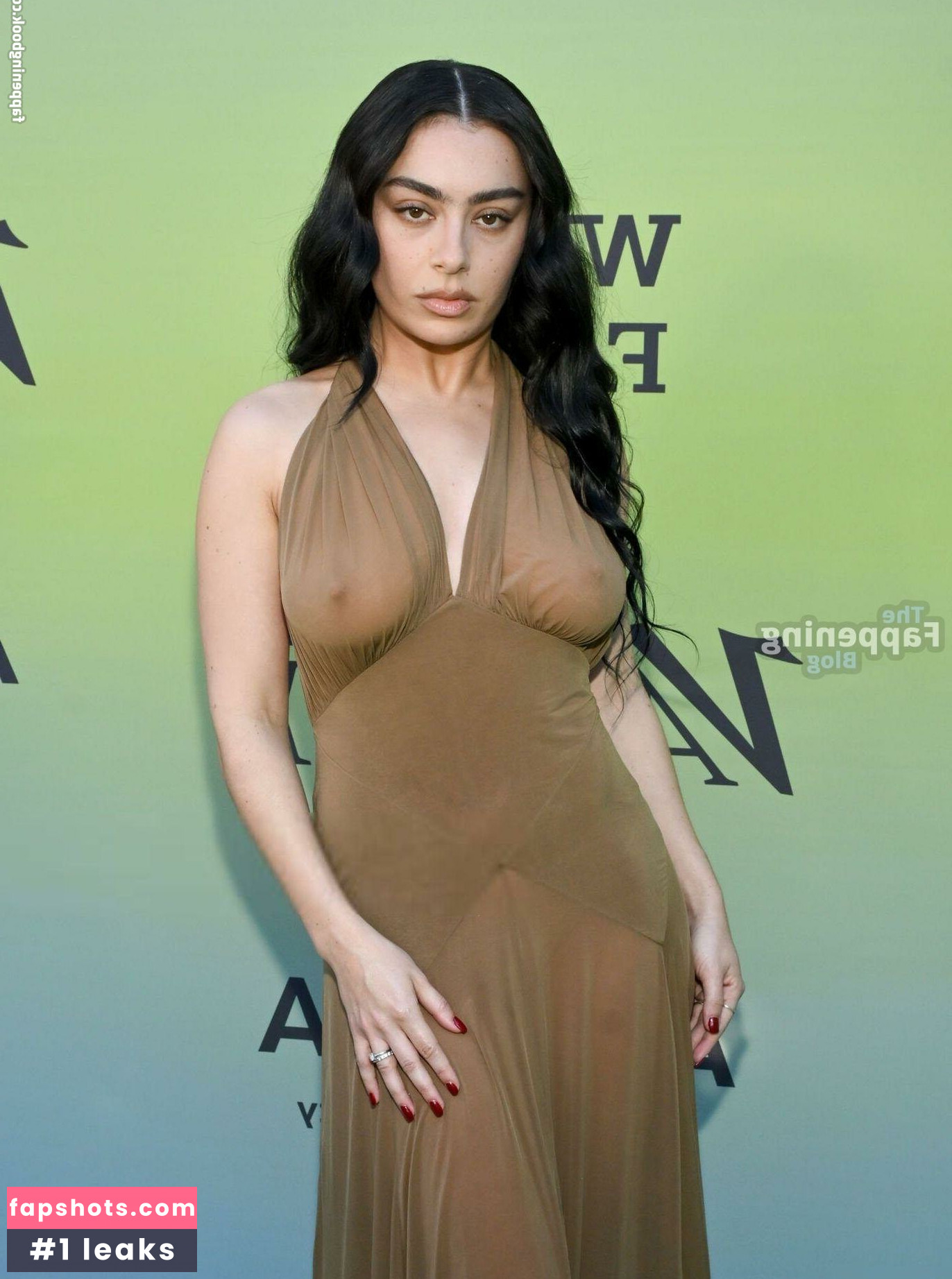 Charli XCX Nahé úniky fotek pouze od fanoušků #318 - Fapshots