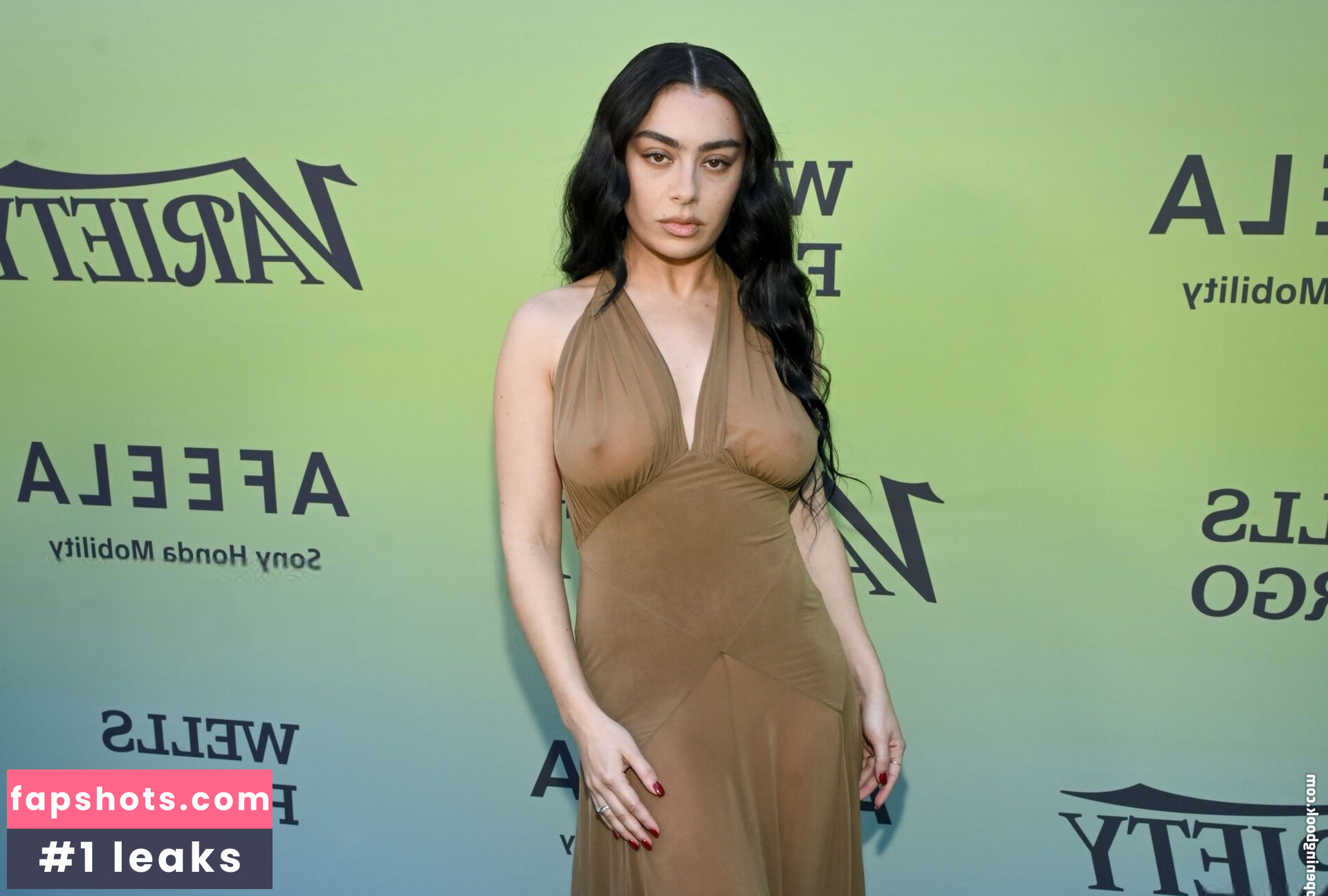 Charli XCX Nahé úniky fotek pouze od fanoušků #340 - Fapshots