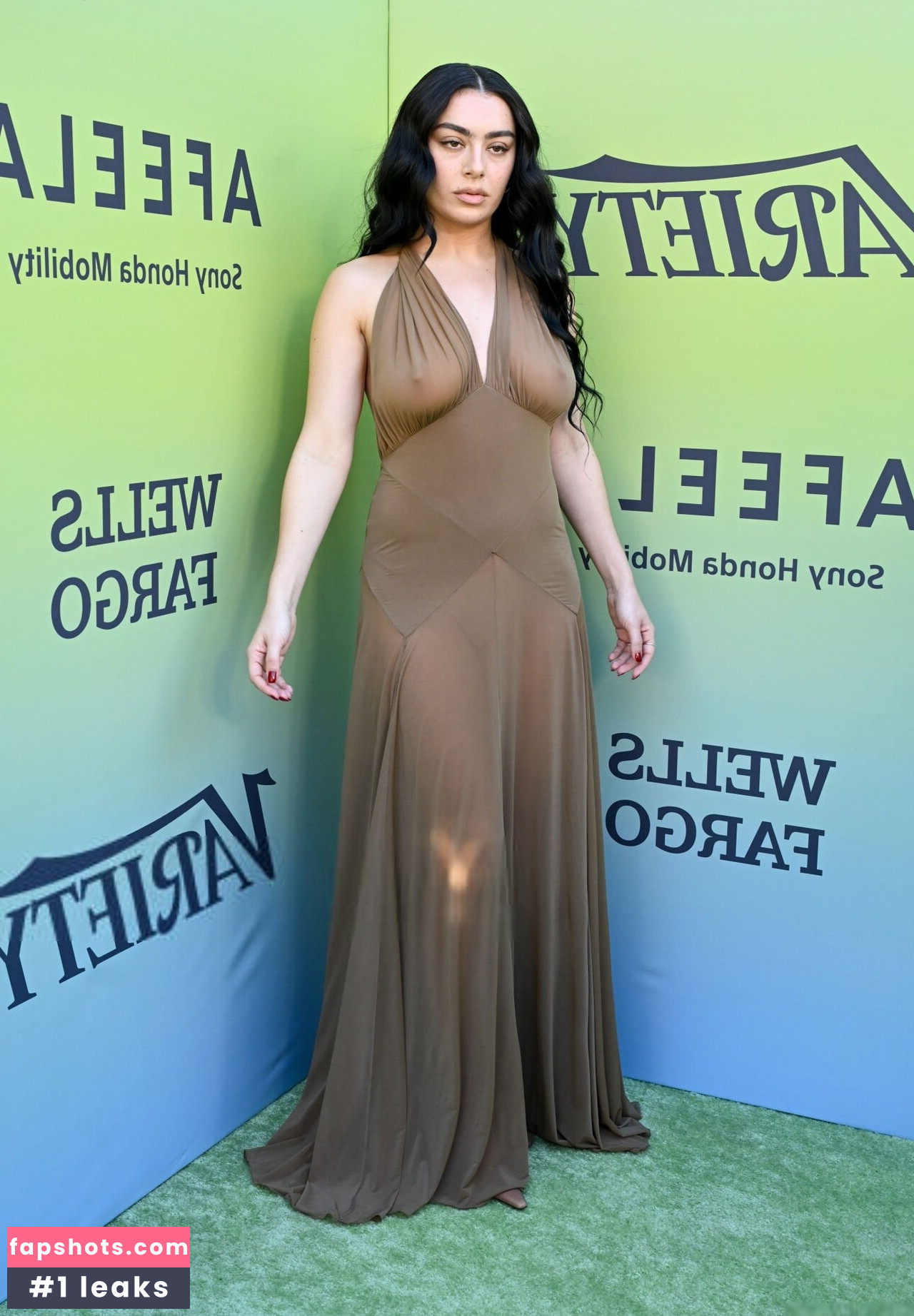 Charli XCX Nahé úniky fotek pouze od fanoušků #343 - Fapshots