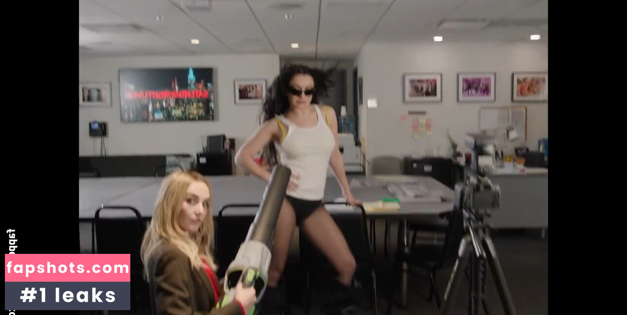 Charli XCX Nahé úniky fotek pouze od fanoušků #362 - Fapshots