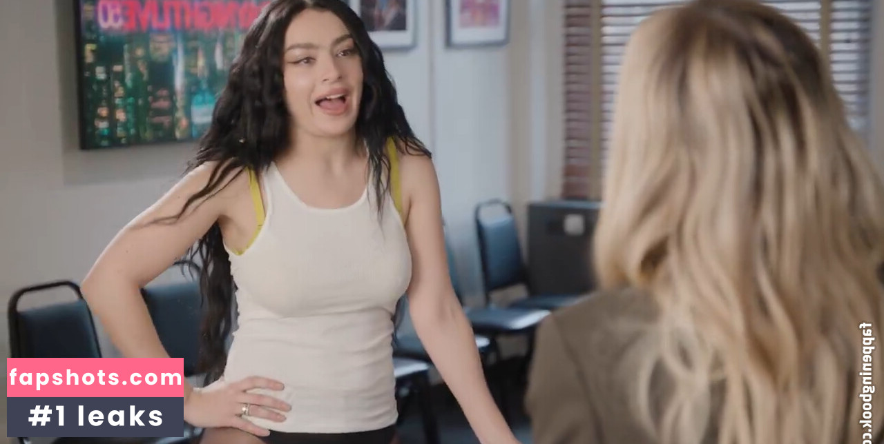 Charli XCX Nahé úniky fotek pouze od fanoušků #366 - Fapshots