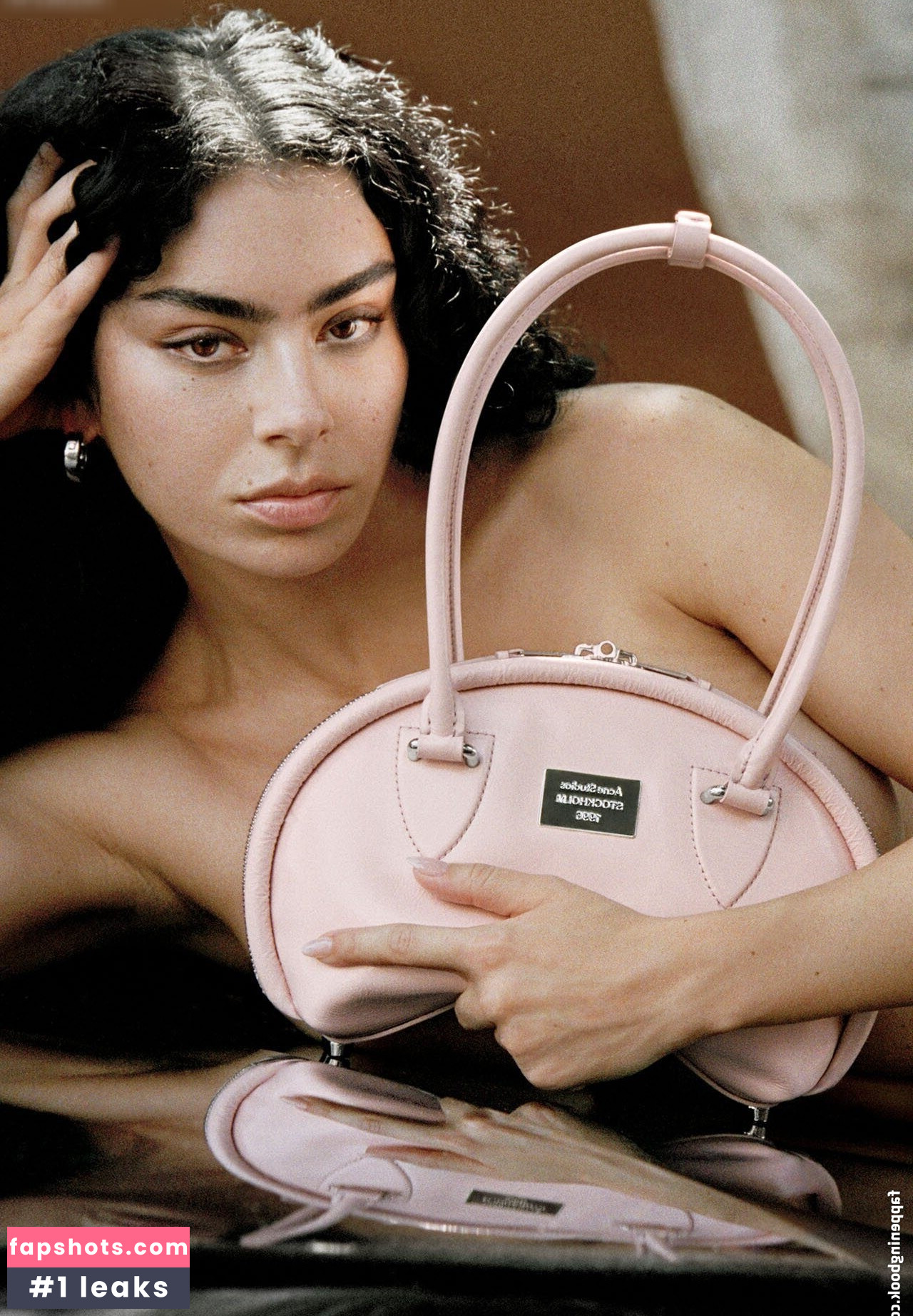 Charli XCX Nahé úniky fotek pouze od fanoušků #370 - Fapshots