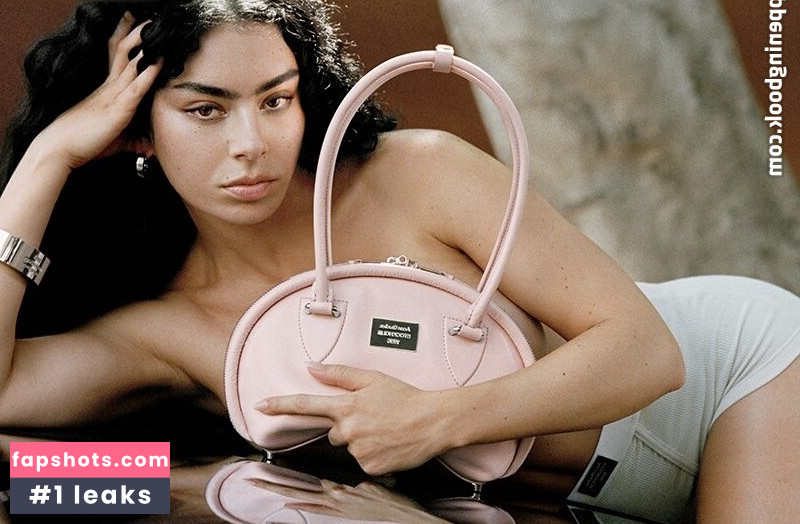 Charli XCX Nahé úniky fotek pouze od fanoušků #373 - Fapshots