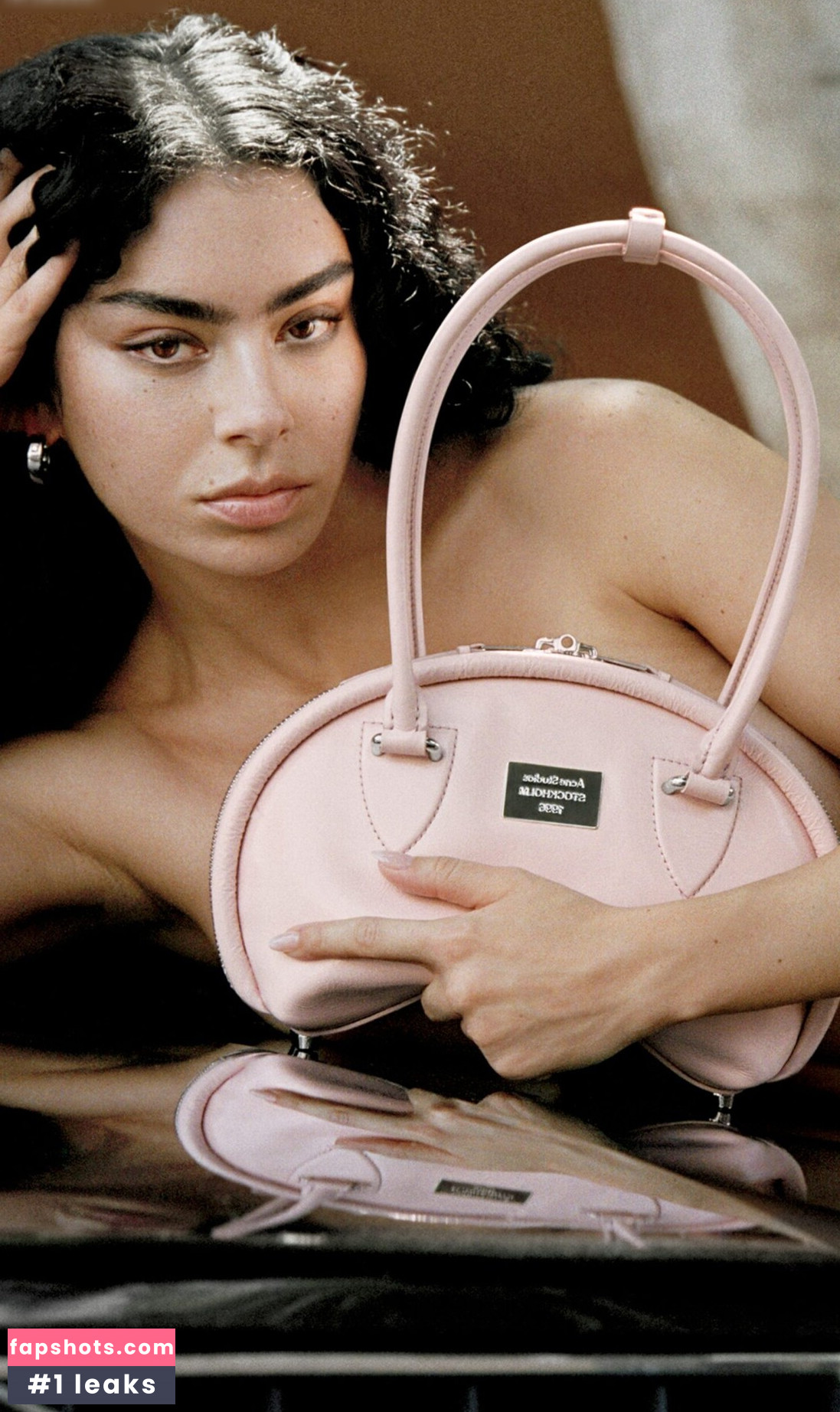 Charli XCX Nahé úniky fotek pouze od fanoušků #375 - Fapshots