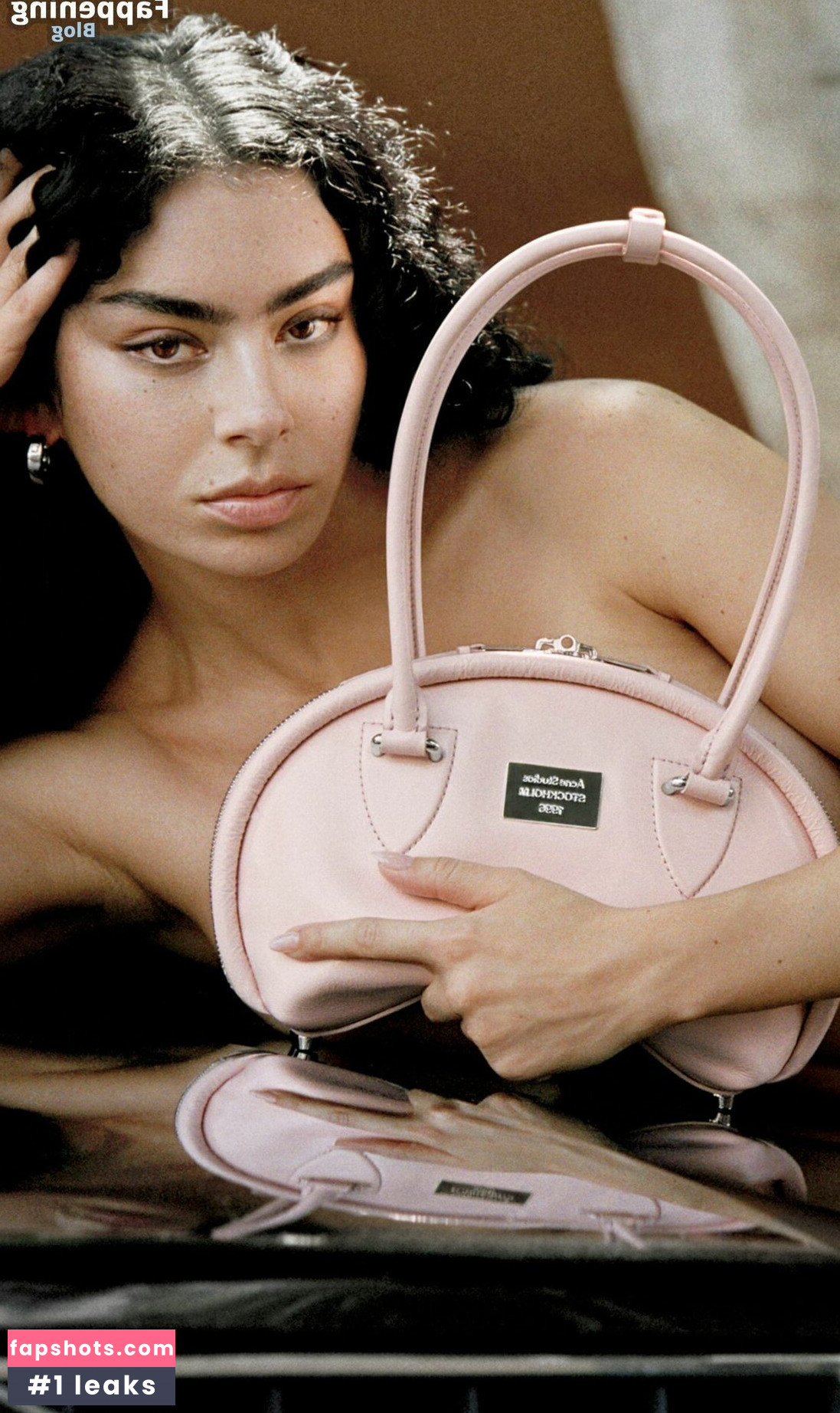 Charli XCX Nahé úniky fotek pouze od fanoušků #381 - Fapshots