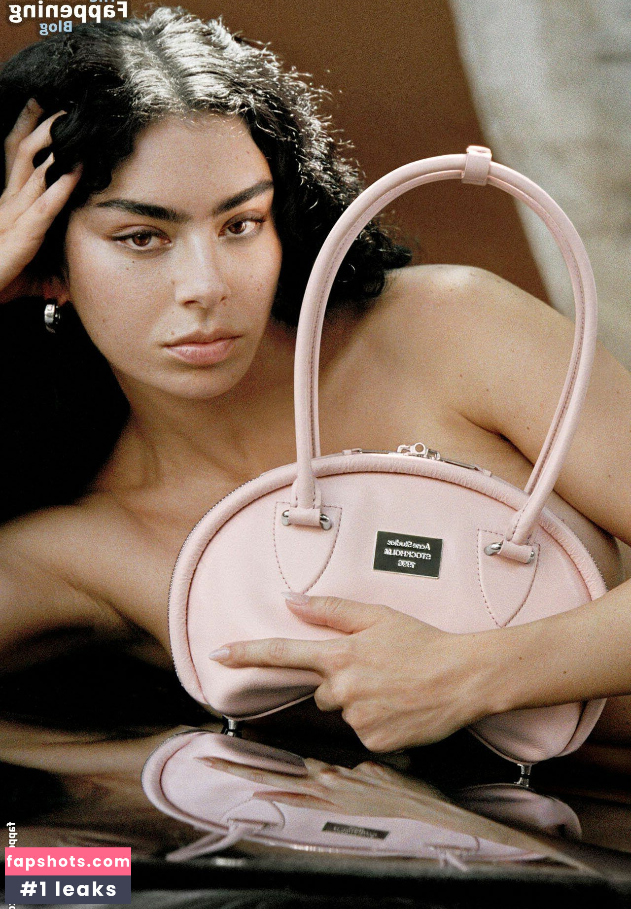 Charli XCX Nahé úniky fotek pouze od fanoušků #384 - Fapshots