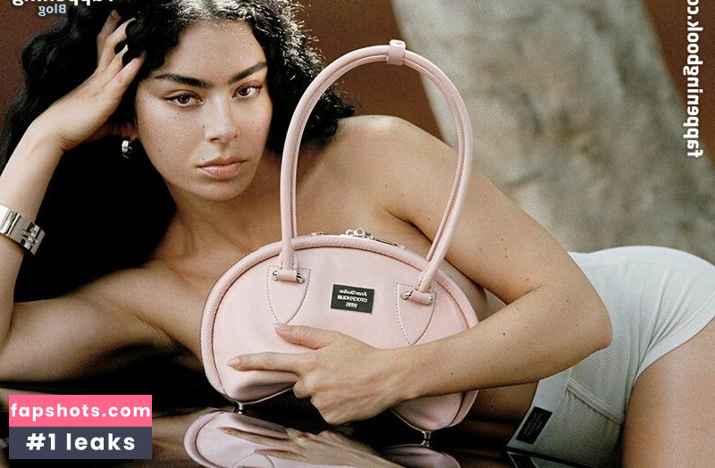 Charli XCX Nahé úniky fotek pouze od fanoušků #393 - Fapshots