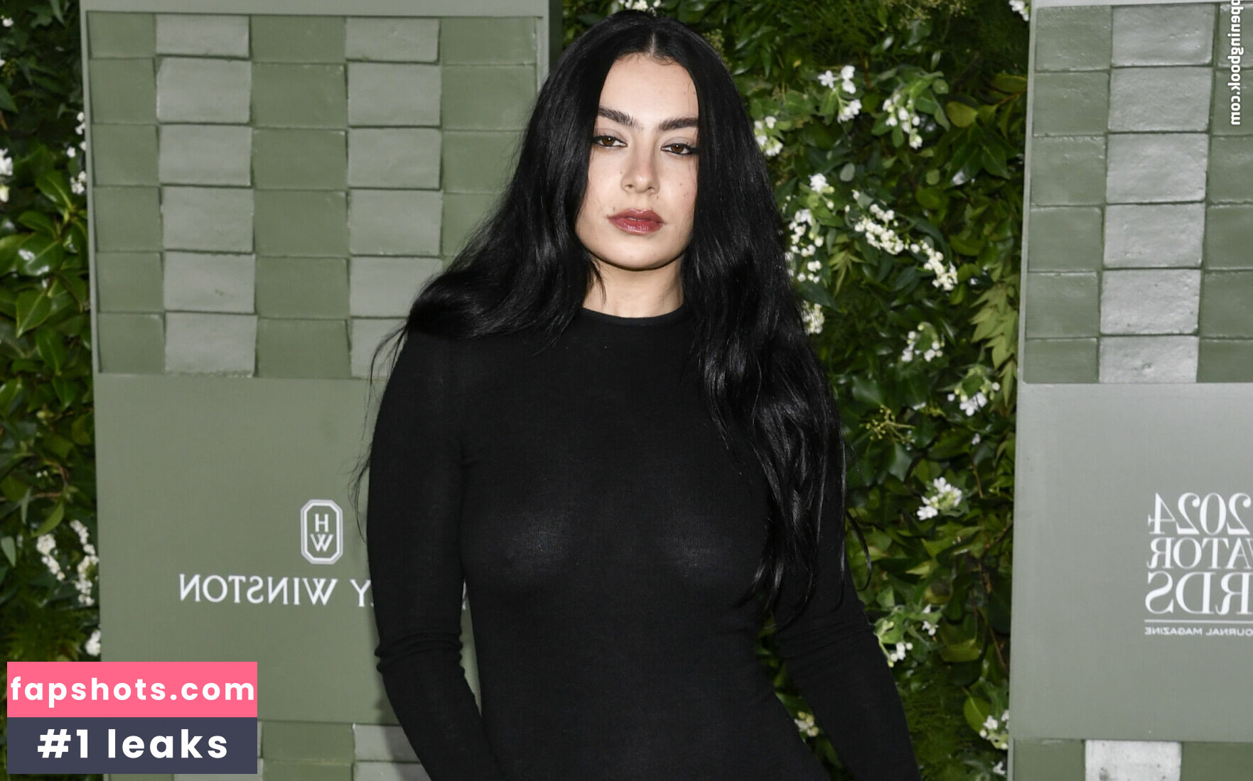 Charli XCX Nahé úniky fotek pouze od fanoušků #435 - Fapshots