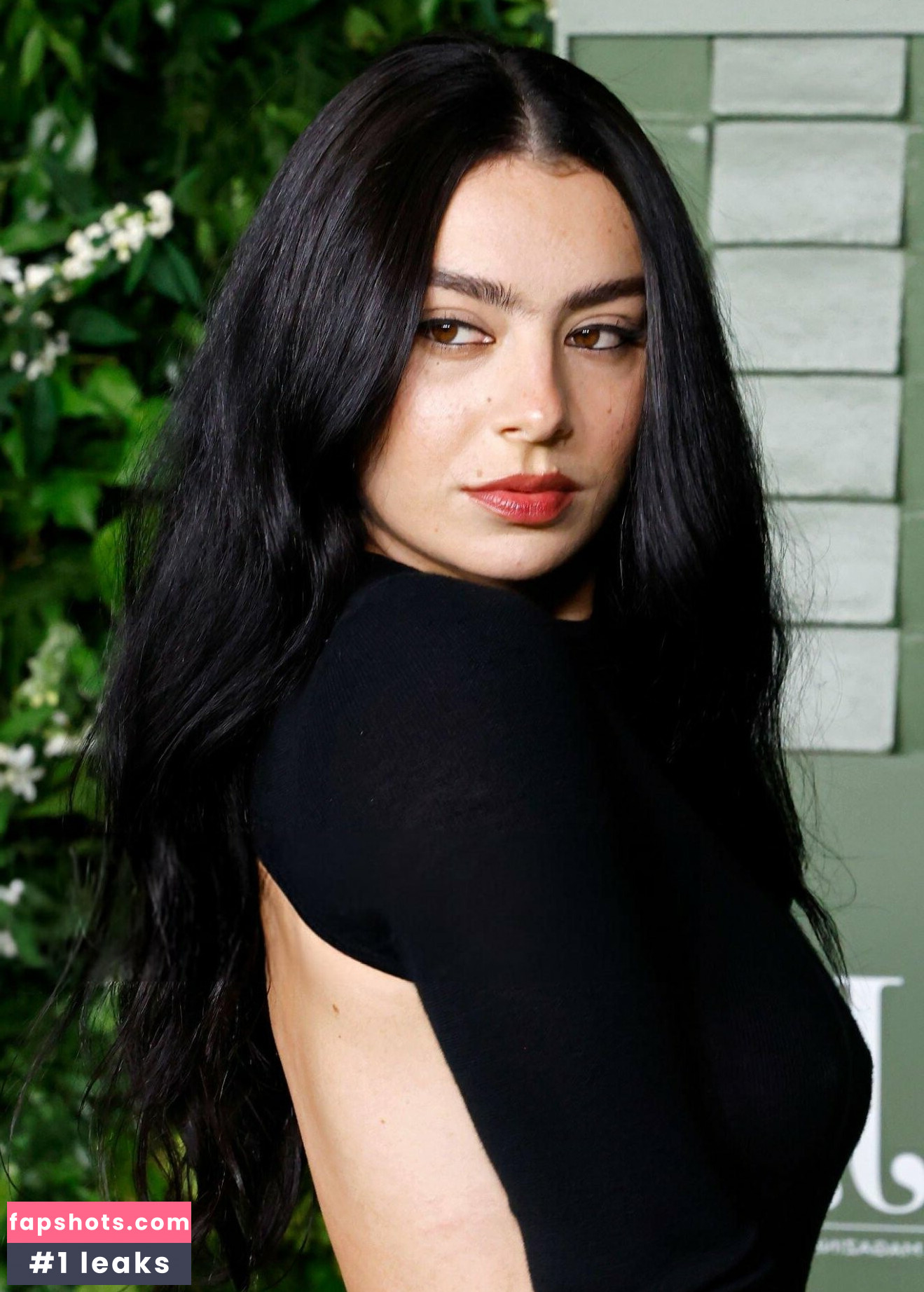 Charli XCX Nahé úniky fotek pouze od fanoušků #443 - Fapshots