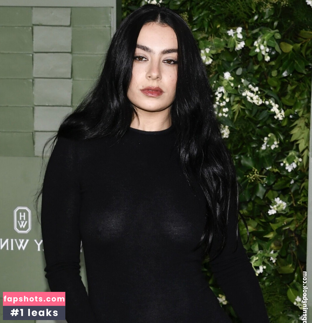 Charli XCX Nahé úniky fotek pouze od fanoušků #444 - Fapshots