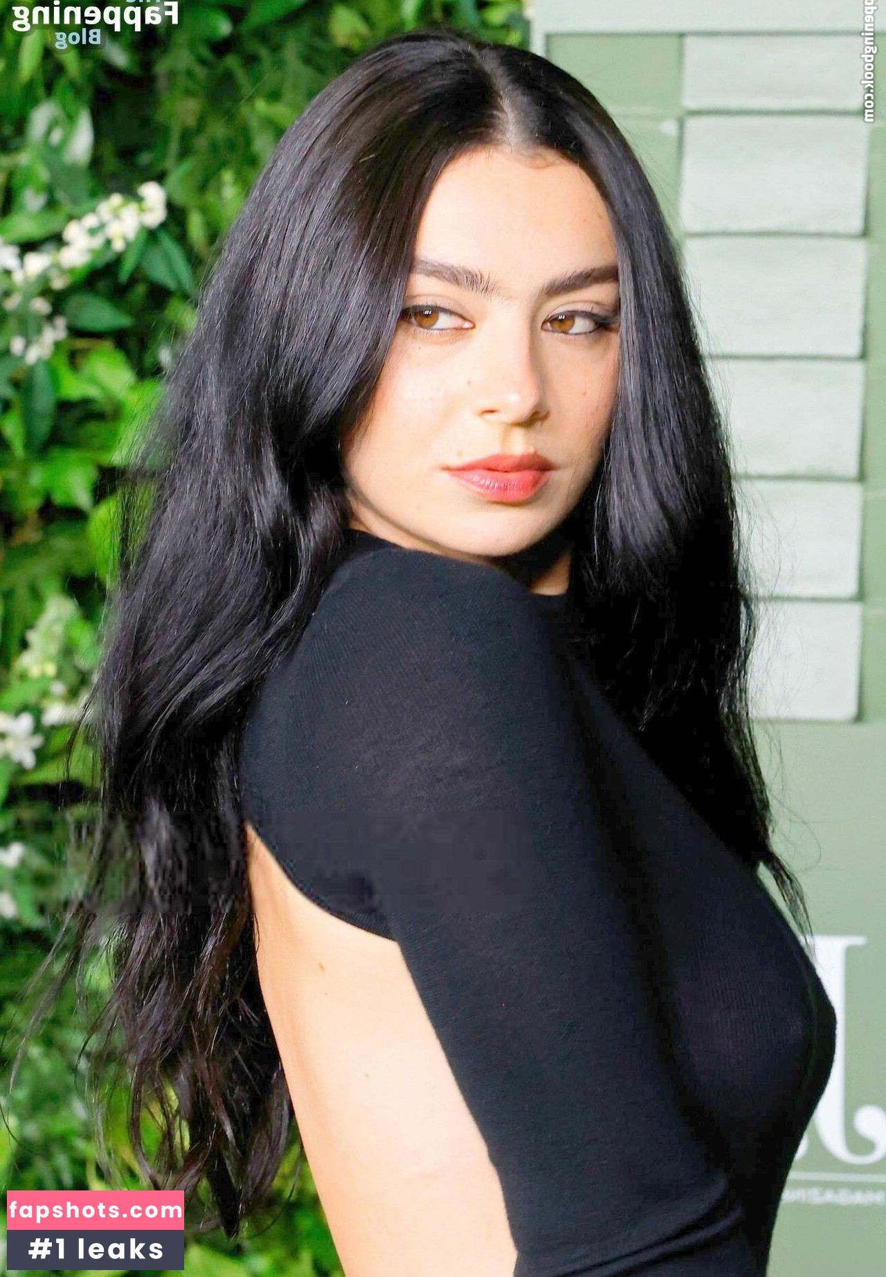 Charli XCX Nahé úniky fotek pouze od fanoušků #450 - Fapshots