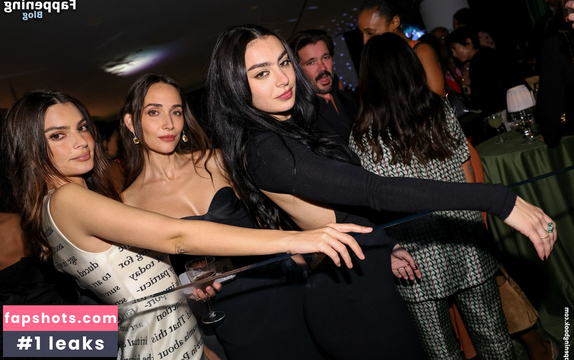 Charli XCX Nahé úniky fotek pouze od fanoušků #453 - Fapshots