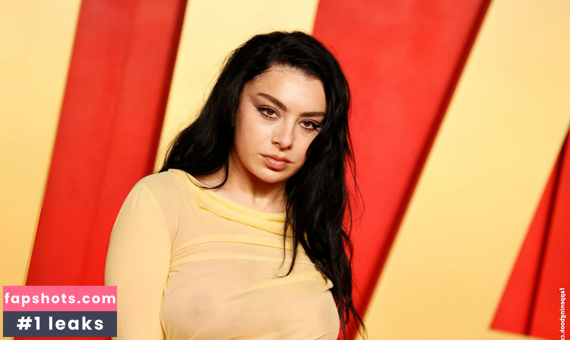 Charli XCX Nahé úniky fotek pouze od fanoušků #501 - Fapshots