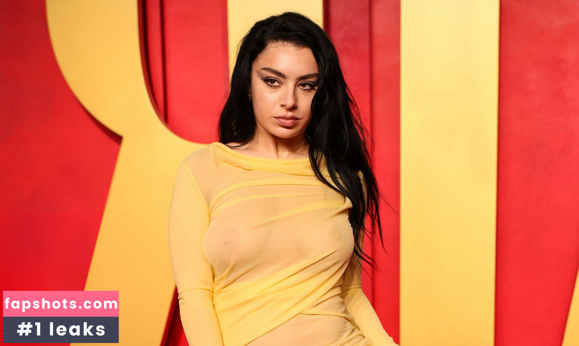 Charli XCX Nahé úniky fotek pouze od fanoušků #504 - Fapshots