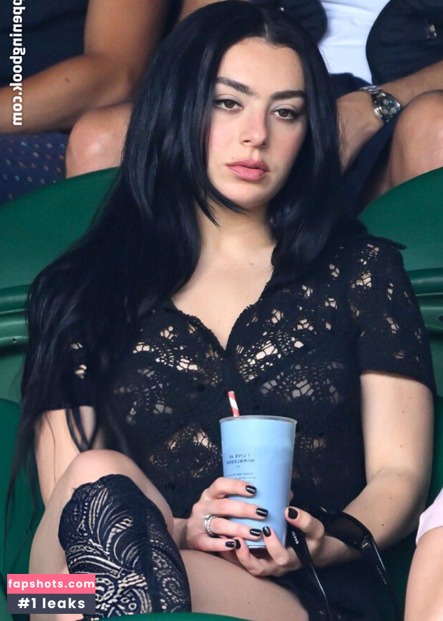 Charli XCX Nahé úniky fotek pouze od fanoušků #579 - Fapshots