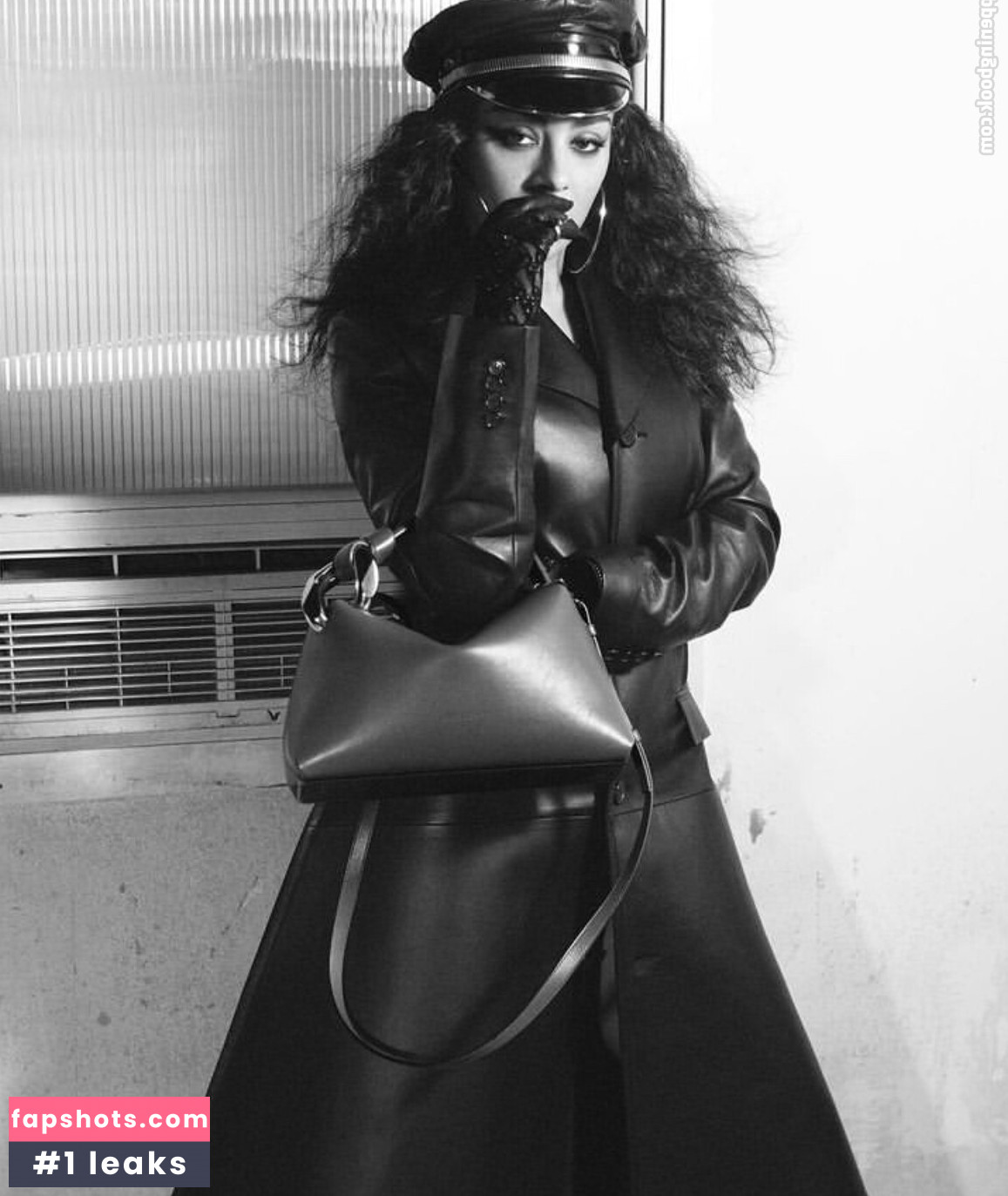 Charli XCX Nahé úniky fotek pouze od fanoušků #631 - Fapshots