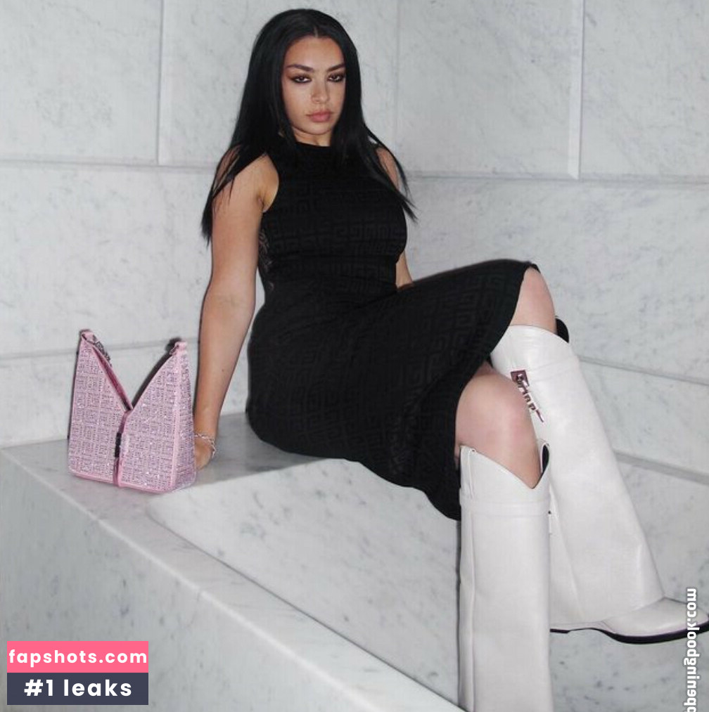 Charli XCX Nahé úniky fotek pouze od fanoušků #655 - Fapshots