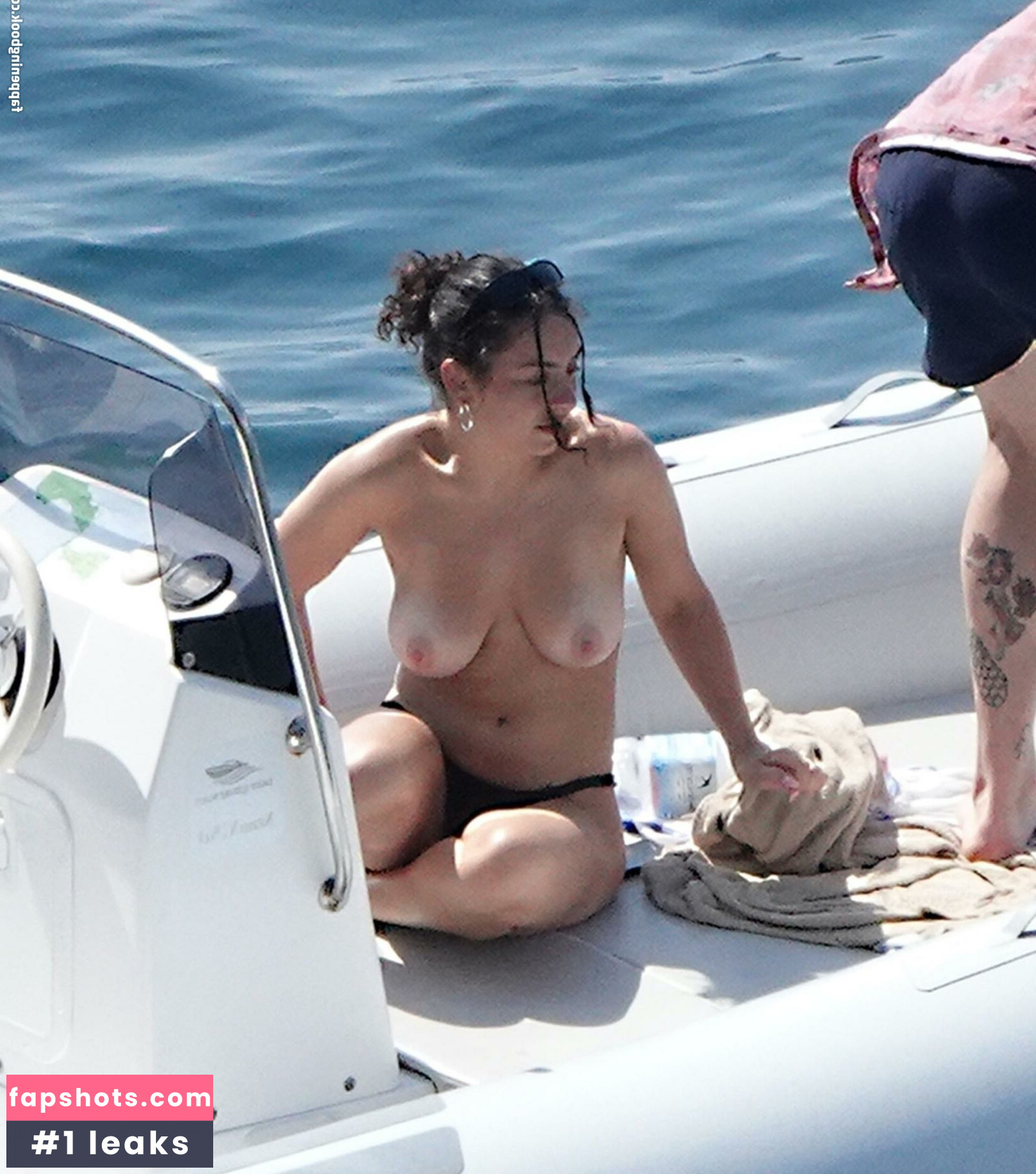 Charli XCX Nahé úniky fotek pouze od fanoušků #674 - Fapshots