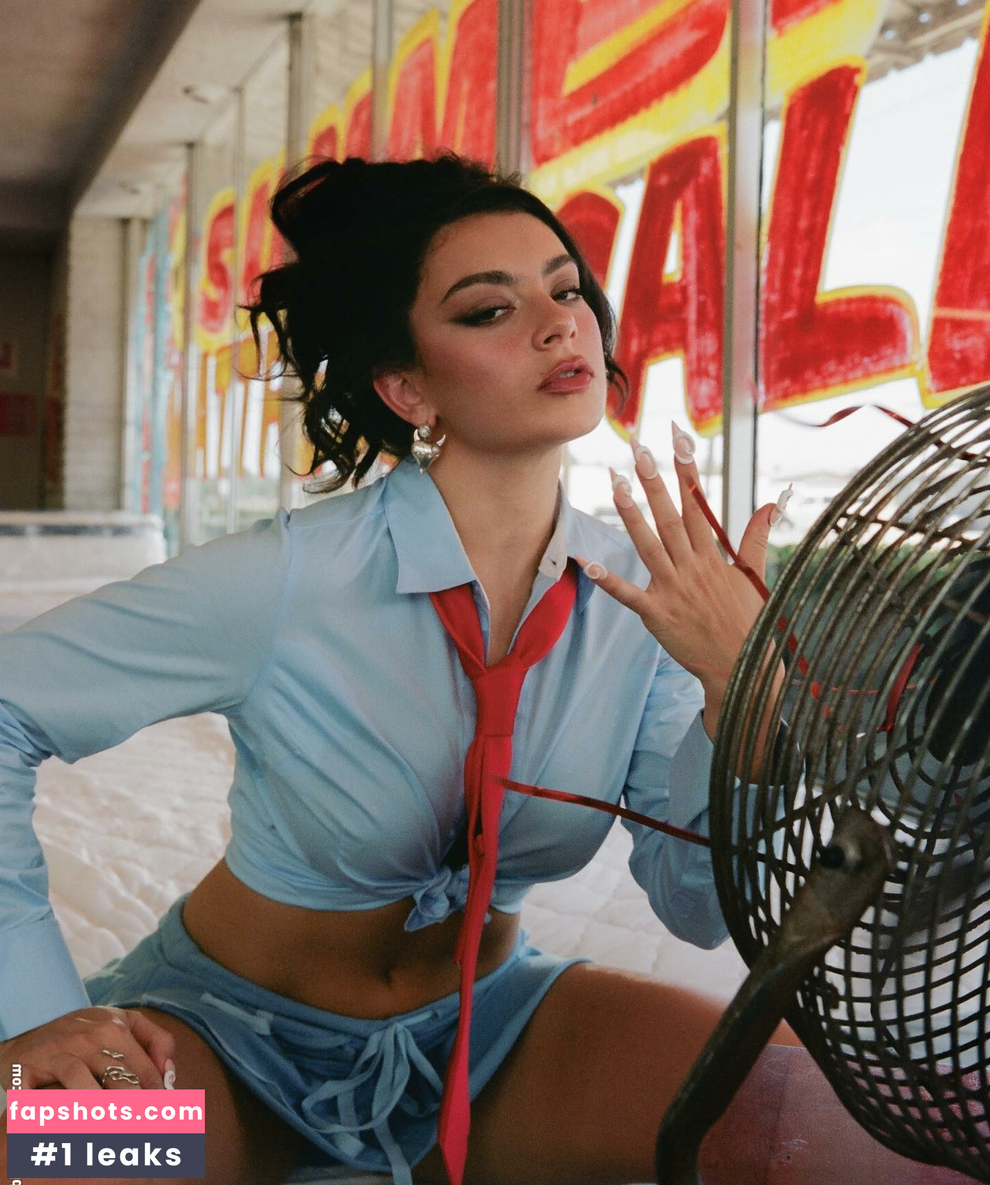 Charli XCX Nahé úniky fotek pouze od fanoušků #720 - Fapshots