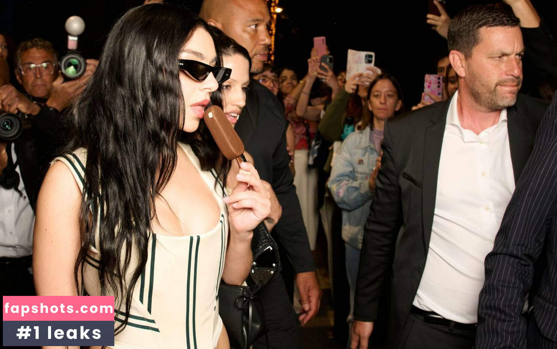 Charli XCX Nahé úniky fotek pouze od fanoušků #73 - Fapshots