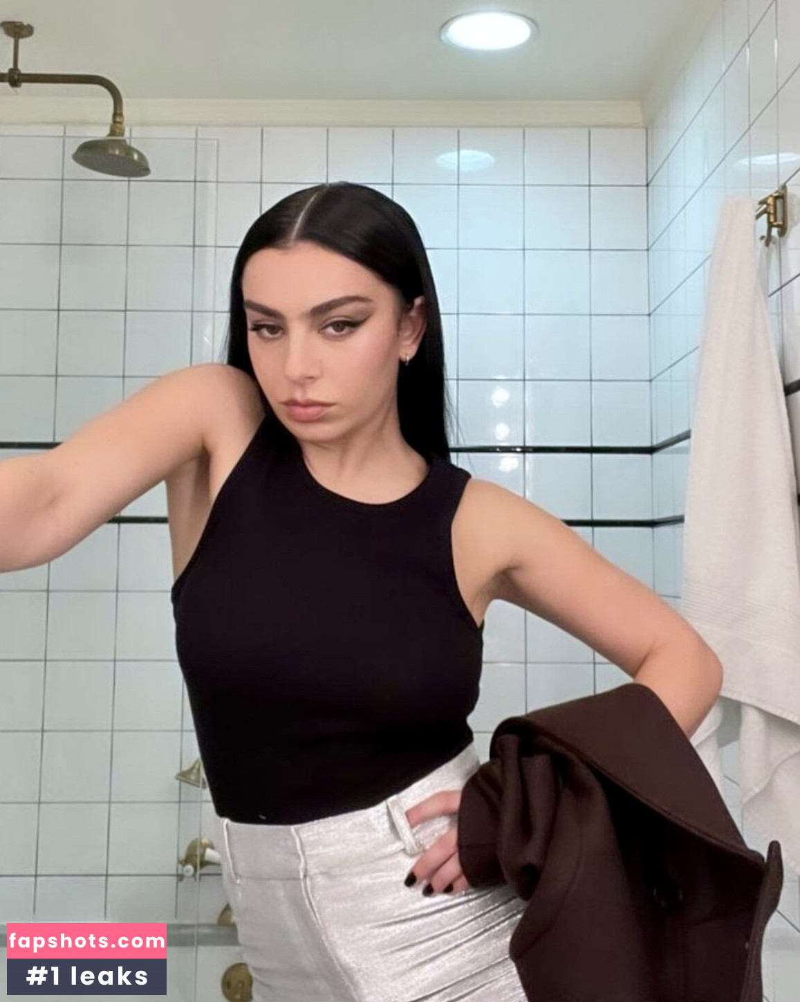Charli XCX Nahé úniky fotek pouze od fanoušků #731 - Fapshots