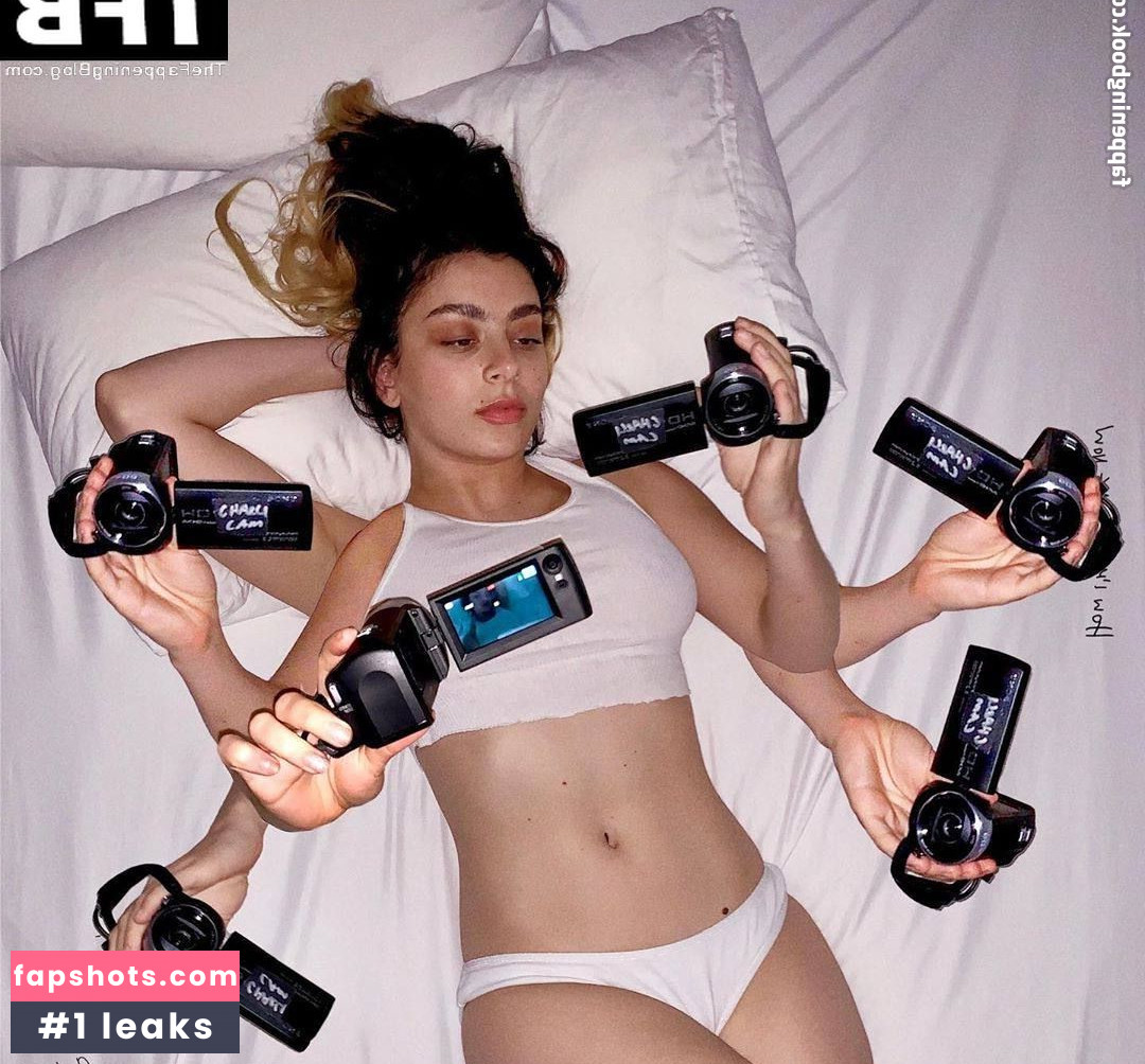 Charli XCX Nahé úniky fotek pouze od fanoušků #748 - Fapshots
