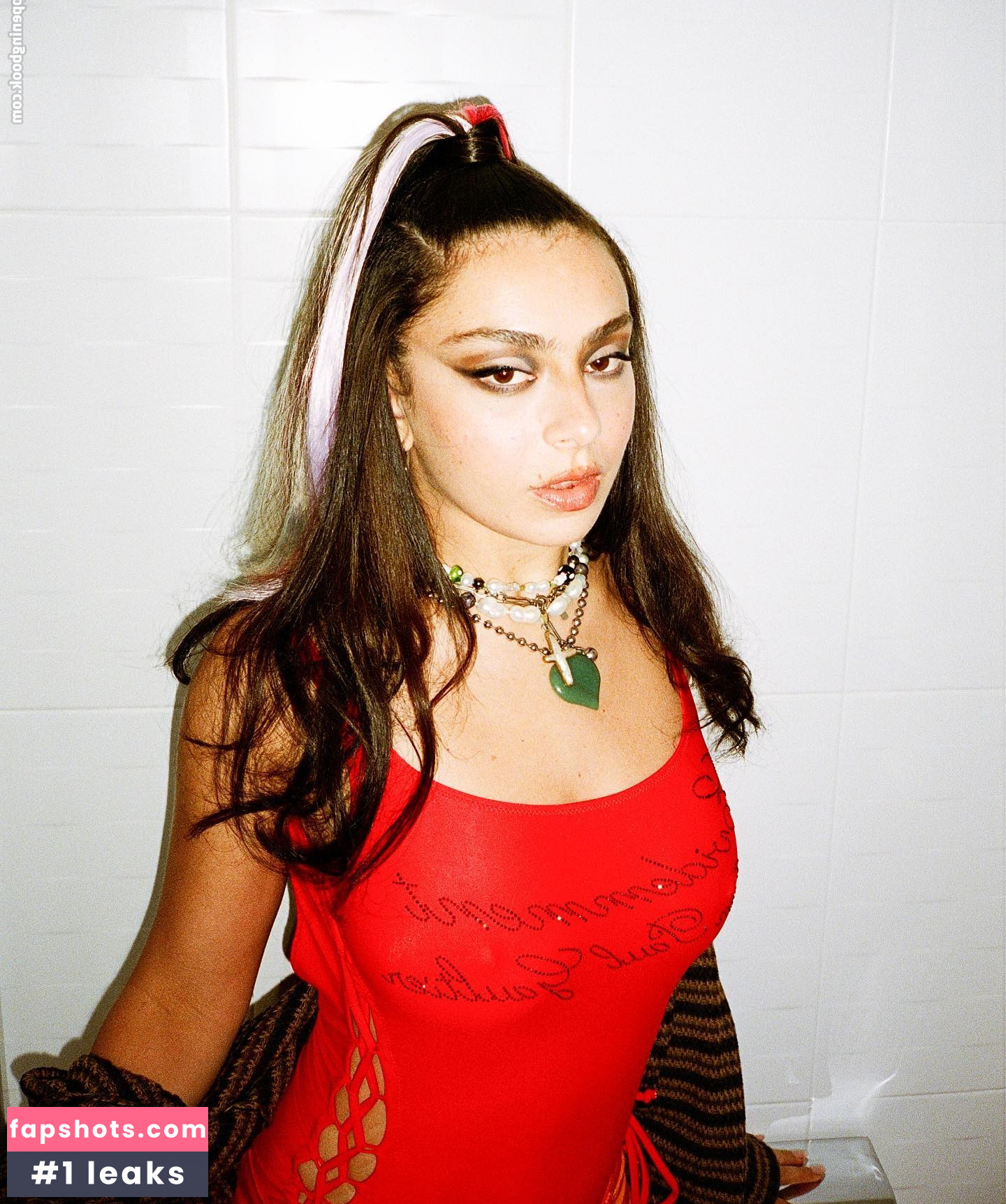 Charli XCX Nahé úniky fotek pouze od fanoušků #758 - Fapshots