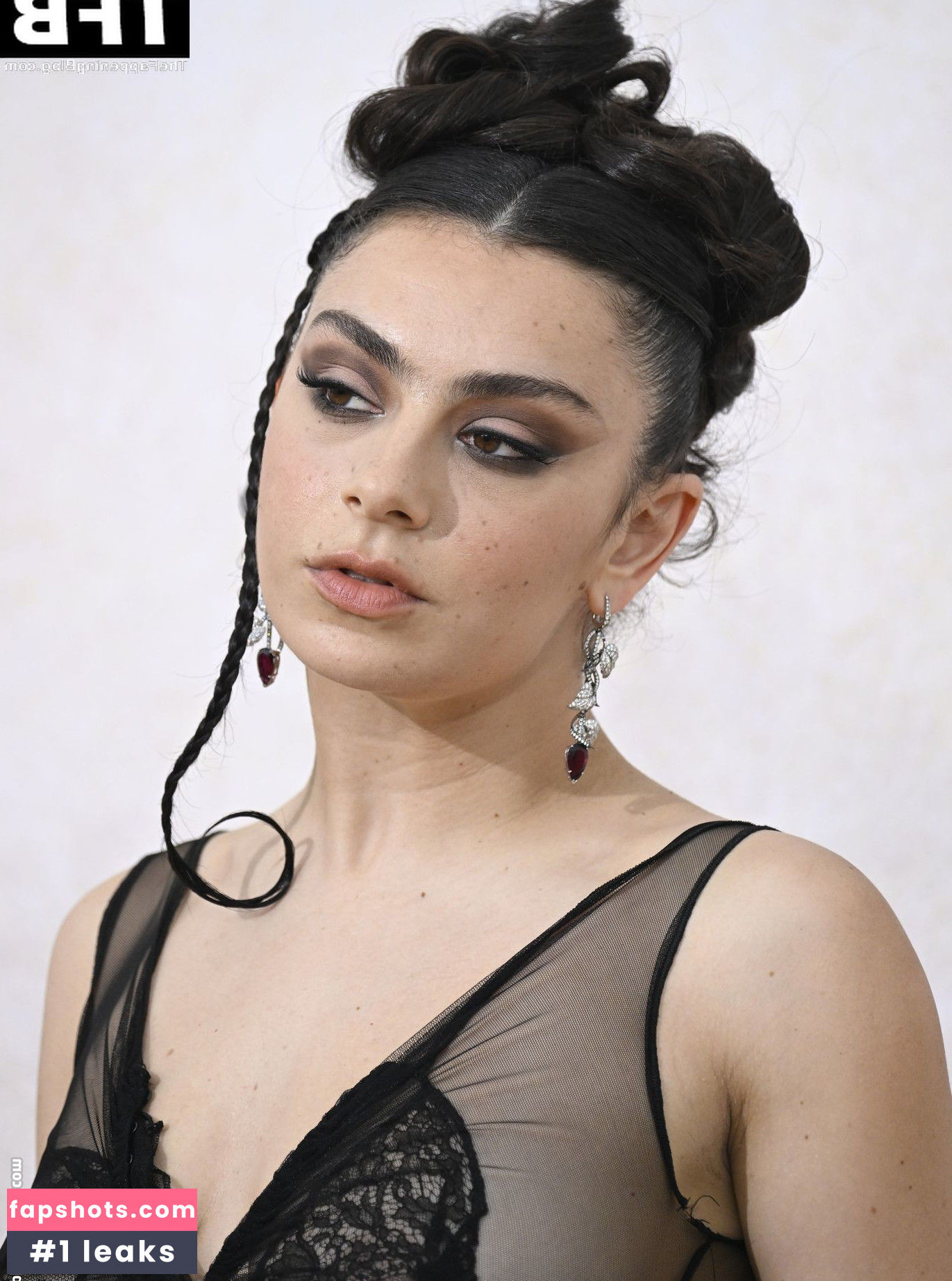 Charli XCX Nahé úniky fotek pouze od fanoušků #788 - Fapshots