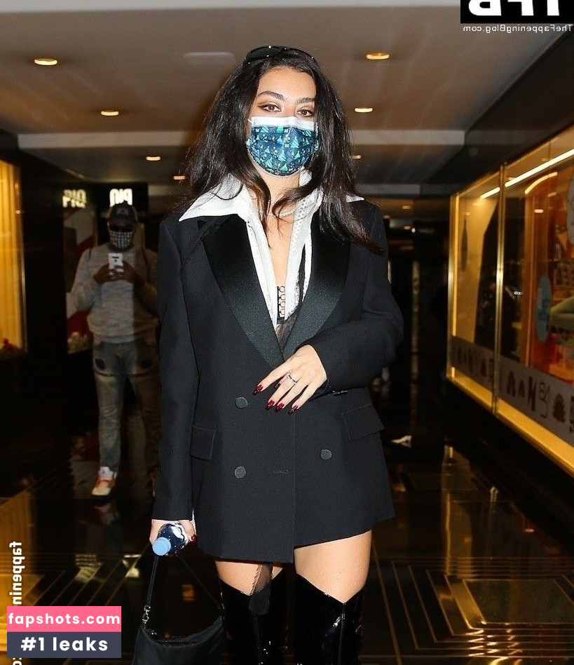 Charli XCX Nahé úniky fotek pouze od fanoušků #855 - Fapshots