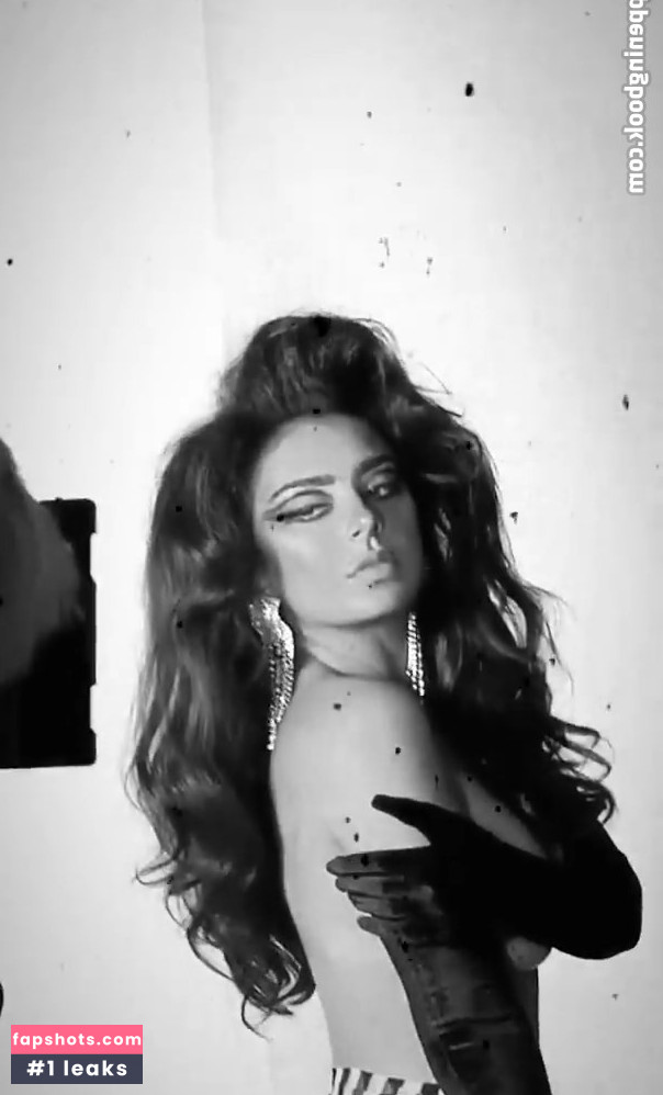 Charli XCX Nahé úniky fotek pouze od fanoušků #879 - Fapshots