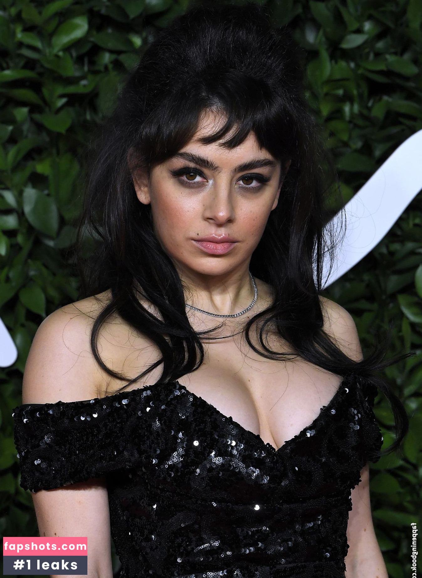 Charli XCX Nahé úniky fotek pouze od fanoušků #994 - Fapshots