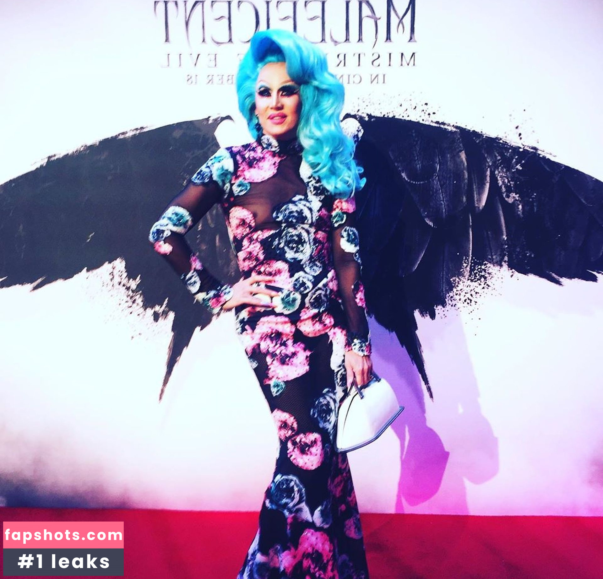 Charlie Hides gallery photo #4