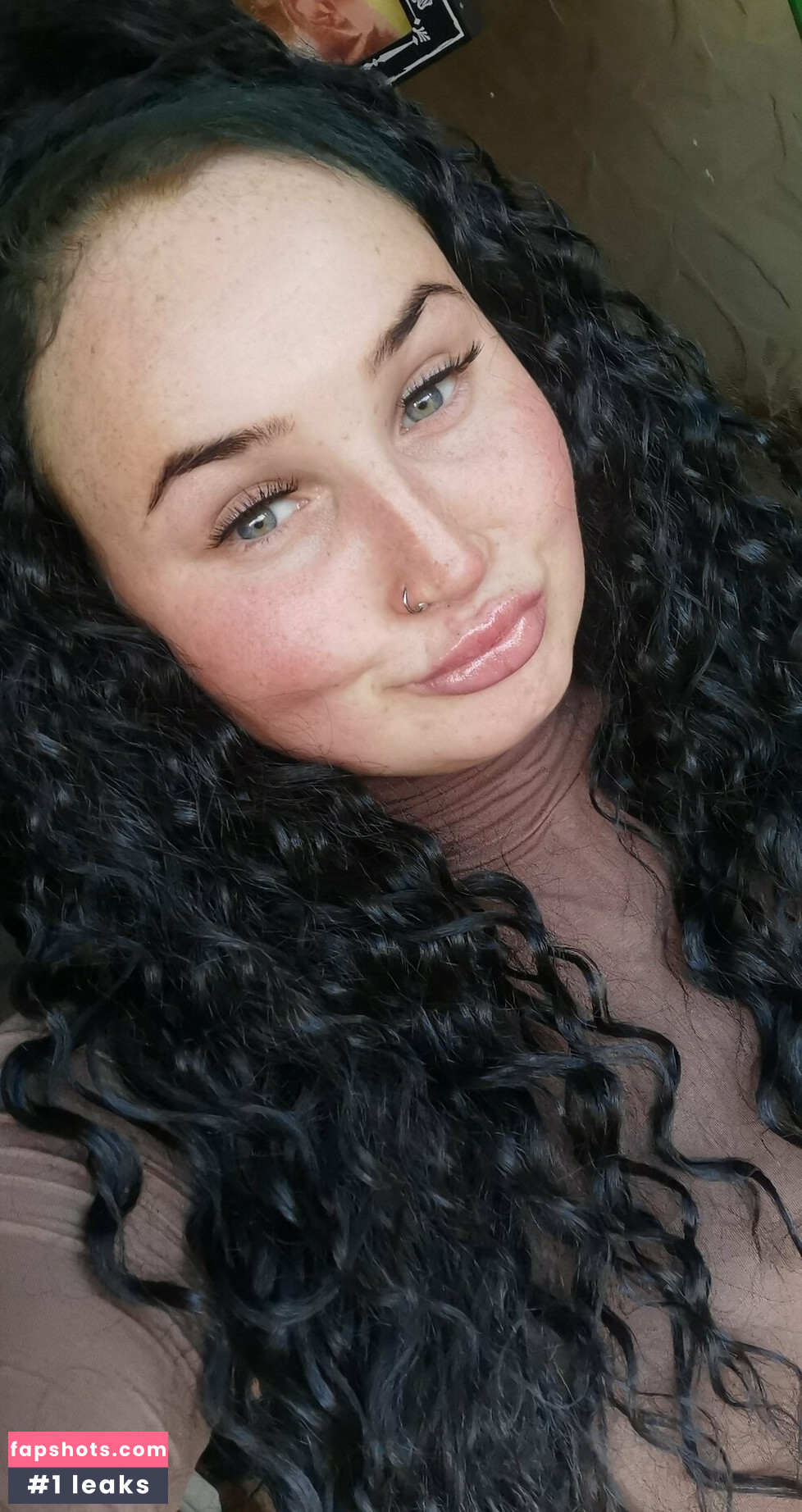 charlie16071994 gallery photo #2