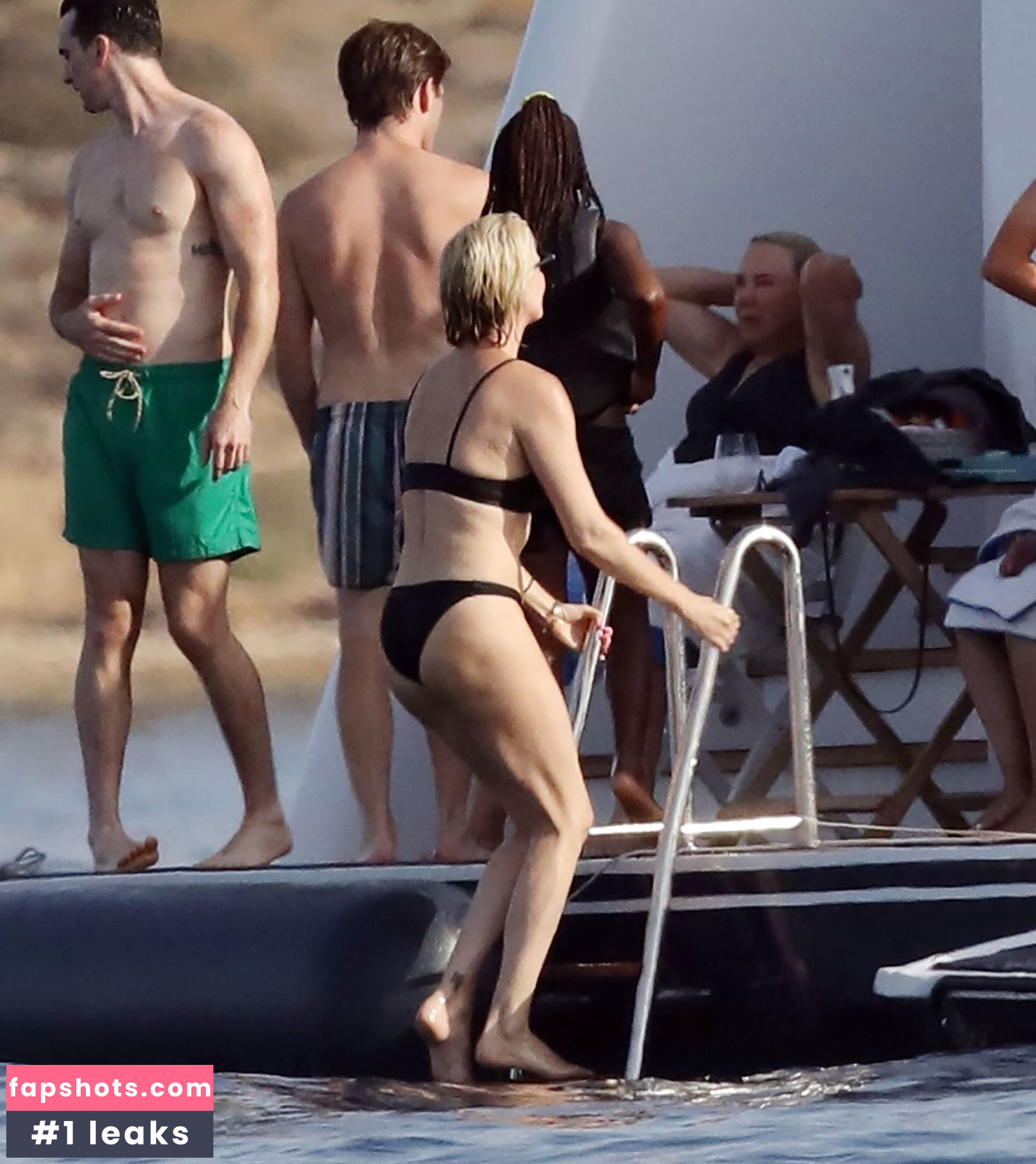 Charlize Theron Nahé úniky fotek pouze od fanoušků #267 - Fapshots