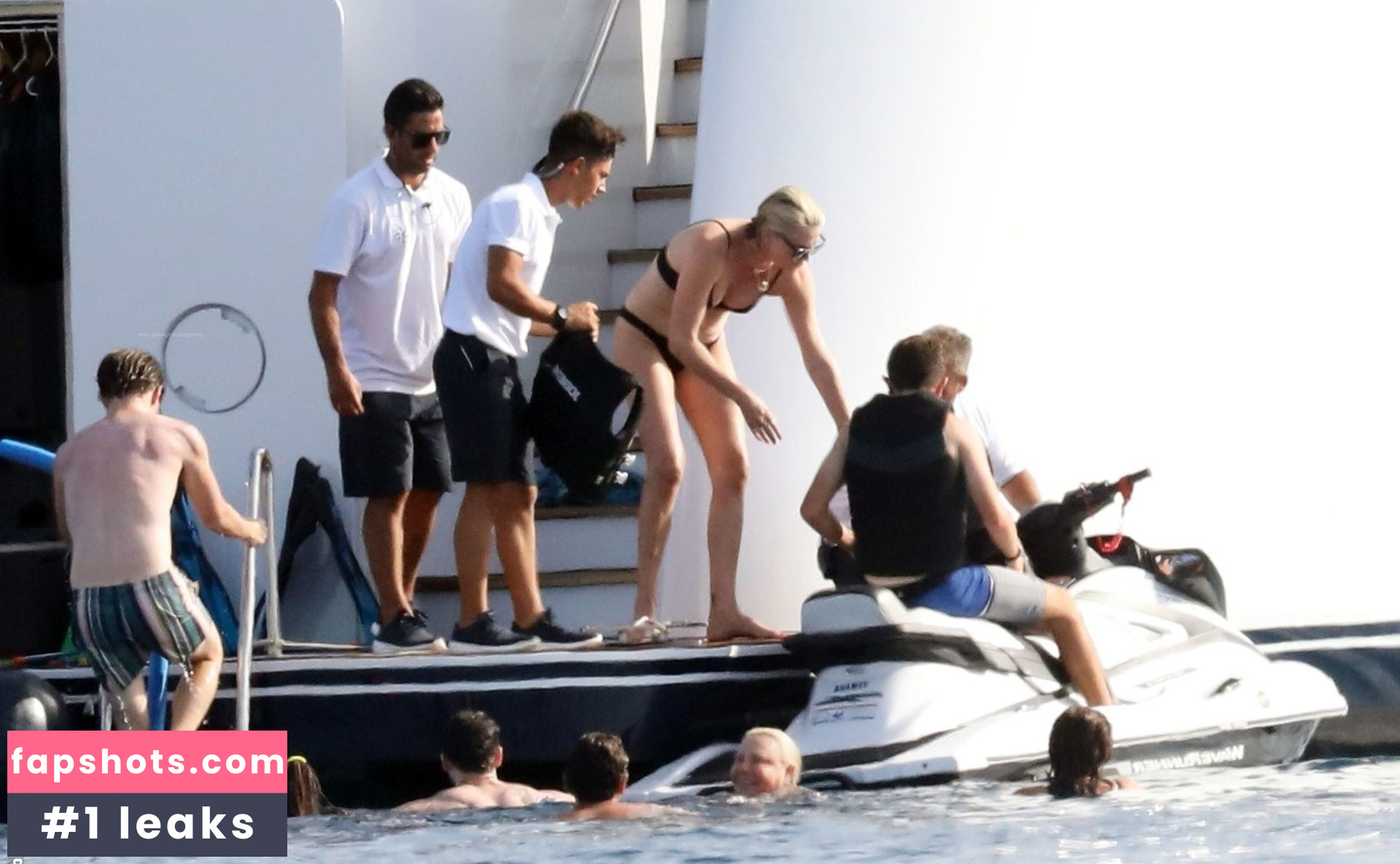 Charlize Theron Nahé úniky fotek pouze od fanoušků #275 - Fapshots