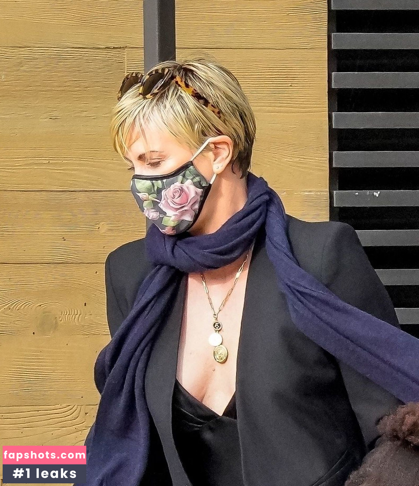 Charlize Theron gallery photo #326