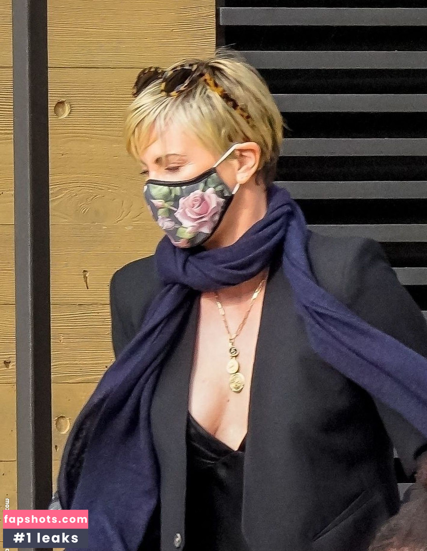 Charlize Theron gallery photo #327