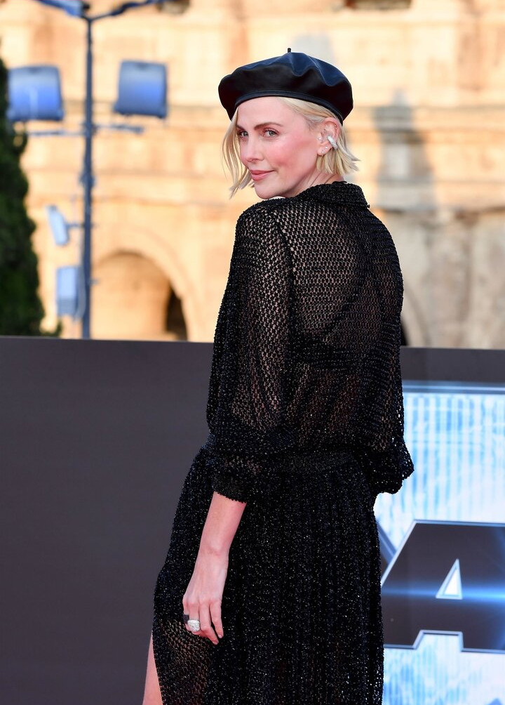 charlize-theron gallery photo #491