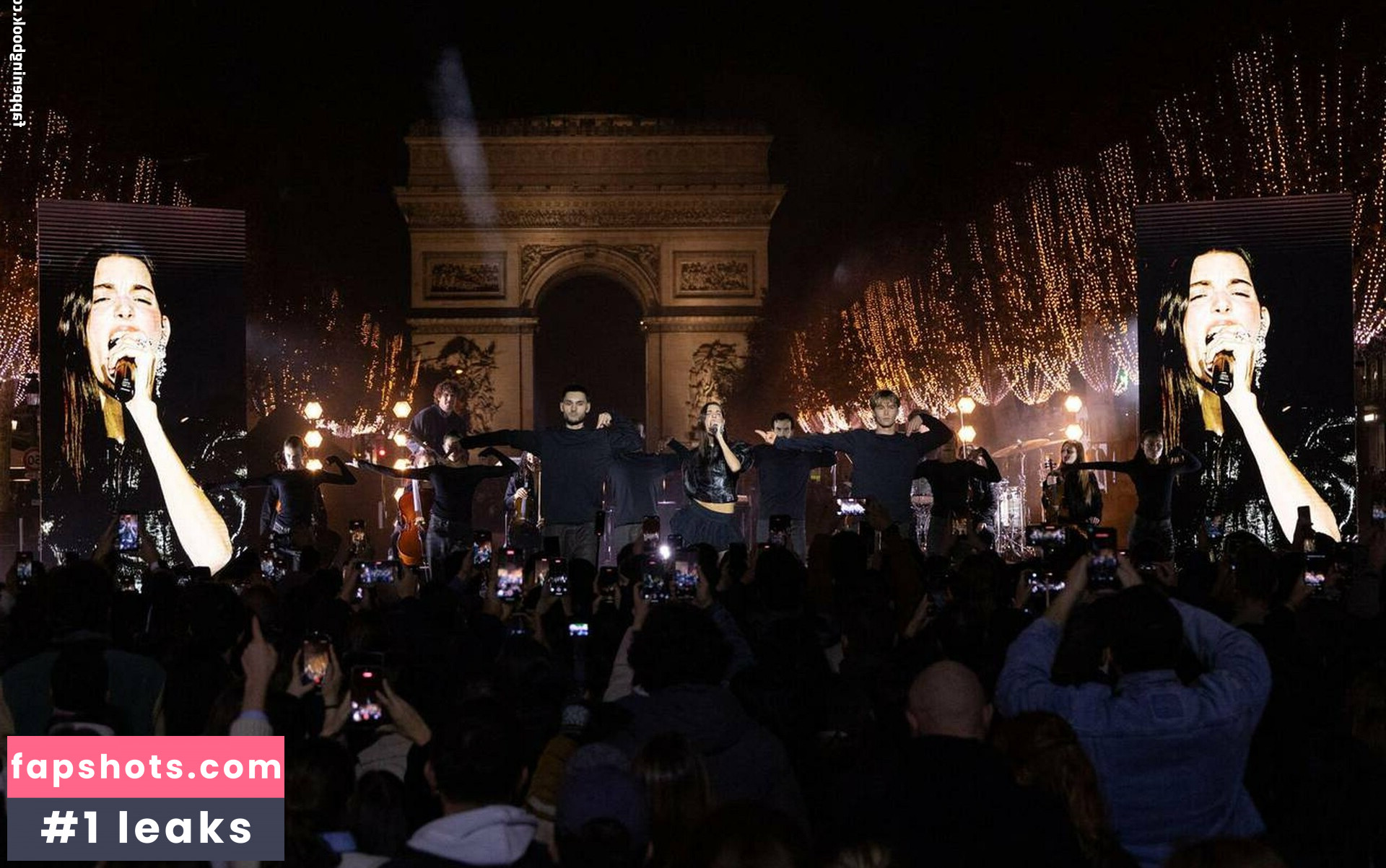 Charlotte Cardin gallery photo #15