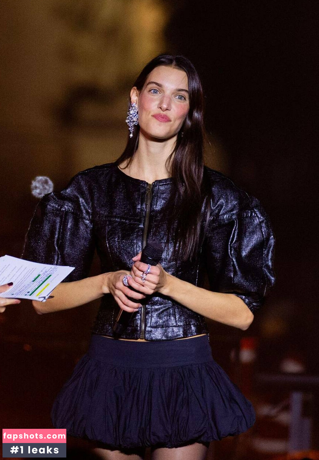 Charlotte Cardin gallery photo #20