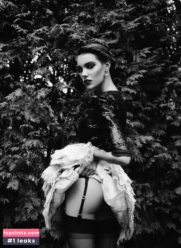 Charlotte Cardin gallery photo #46