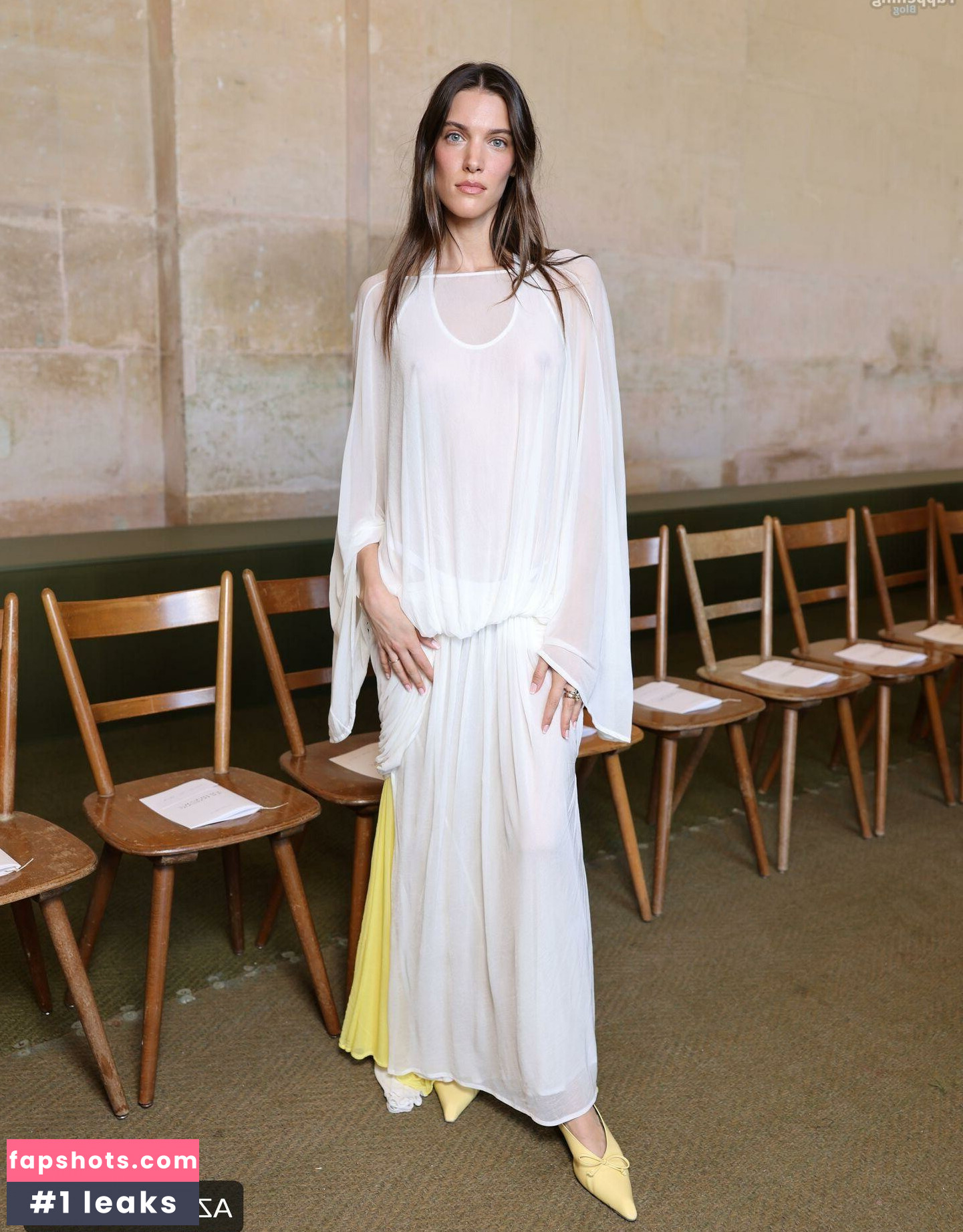 Charlotte Cardin gallery photo #58