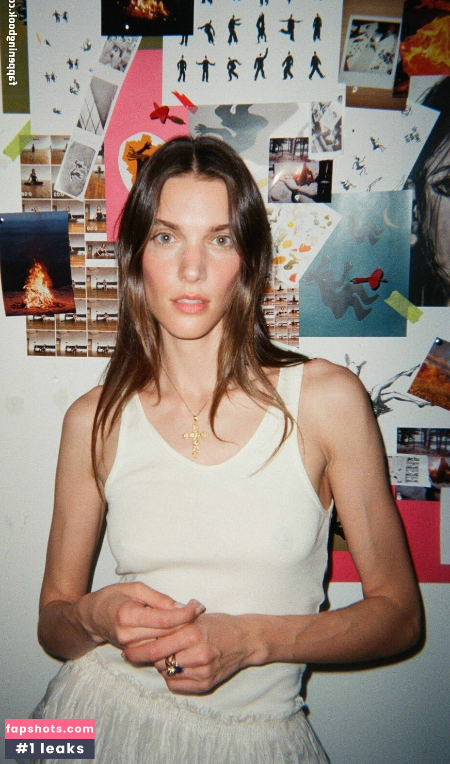 Charlotte Cardin gallery photo #63